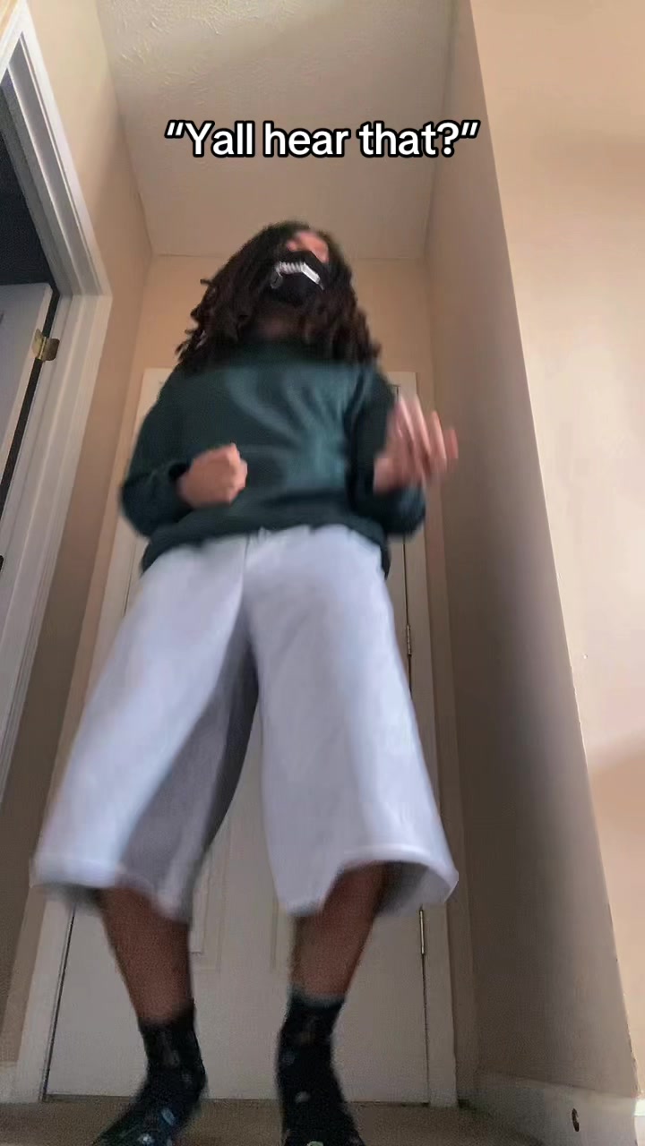 @Ay_Dot