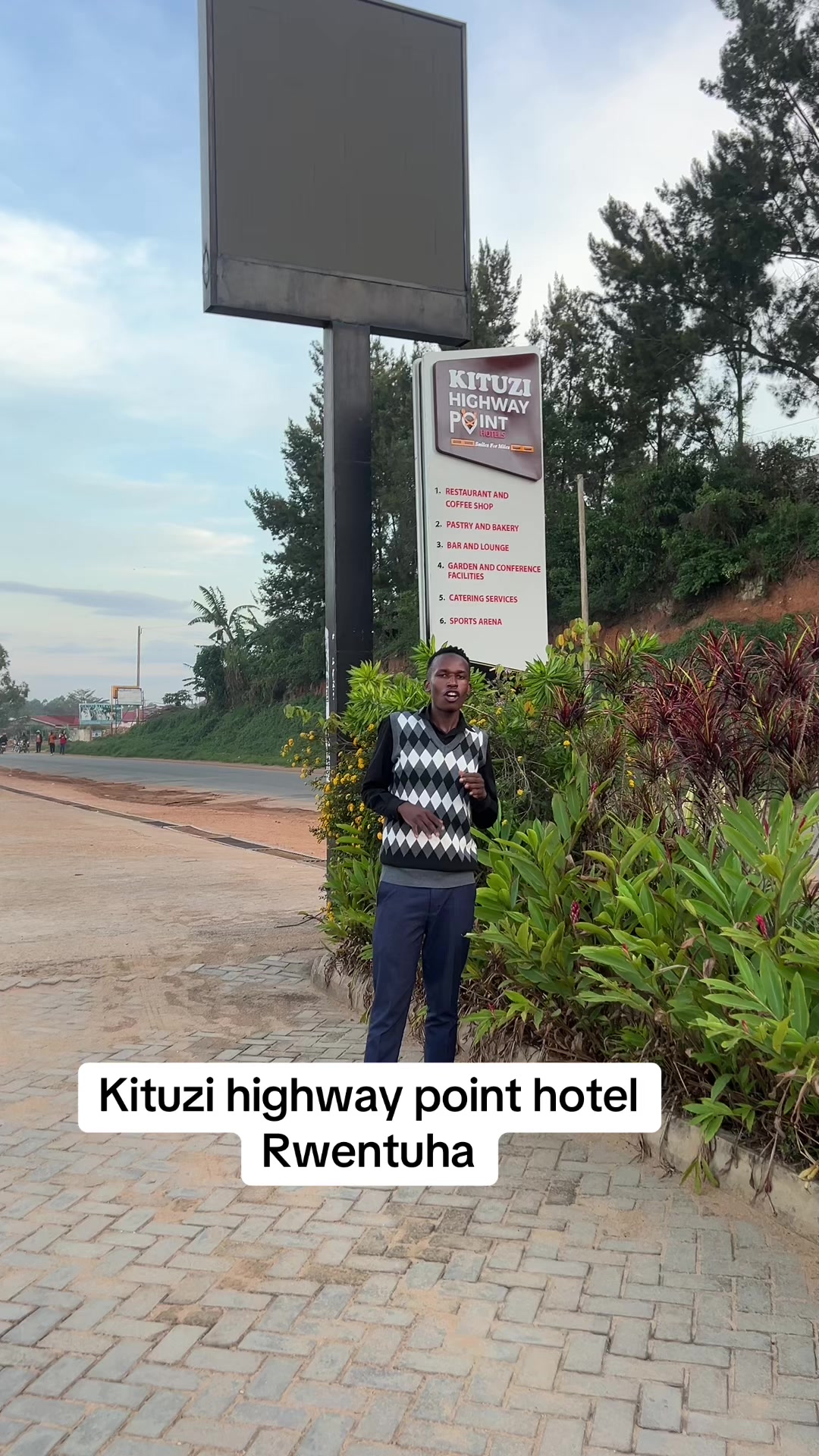 @AZIZ MBARARA BOY 🧳