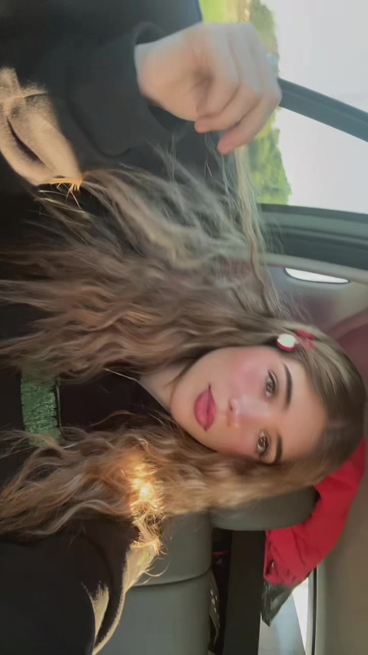 @karrawashere