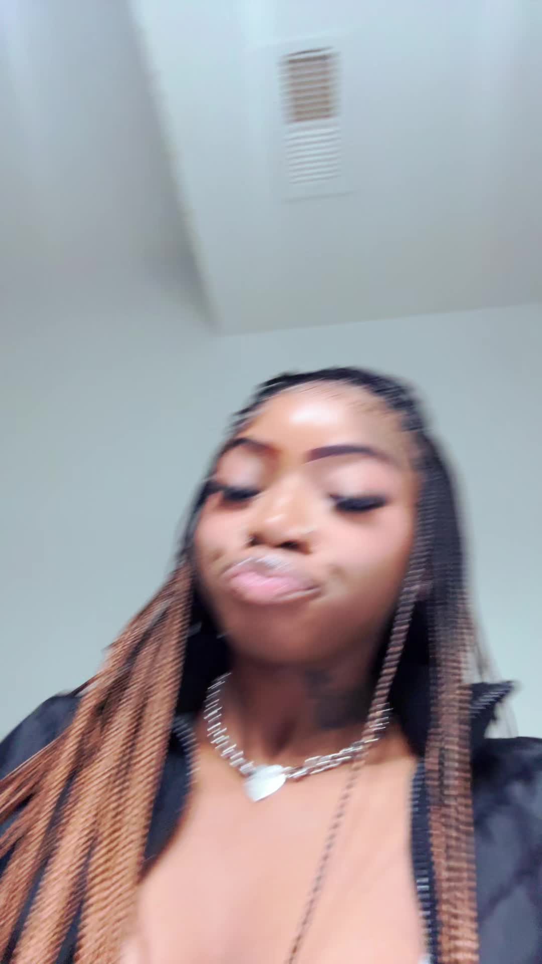 @Eashaa🦋