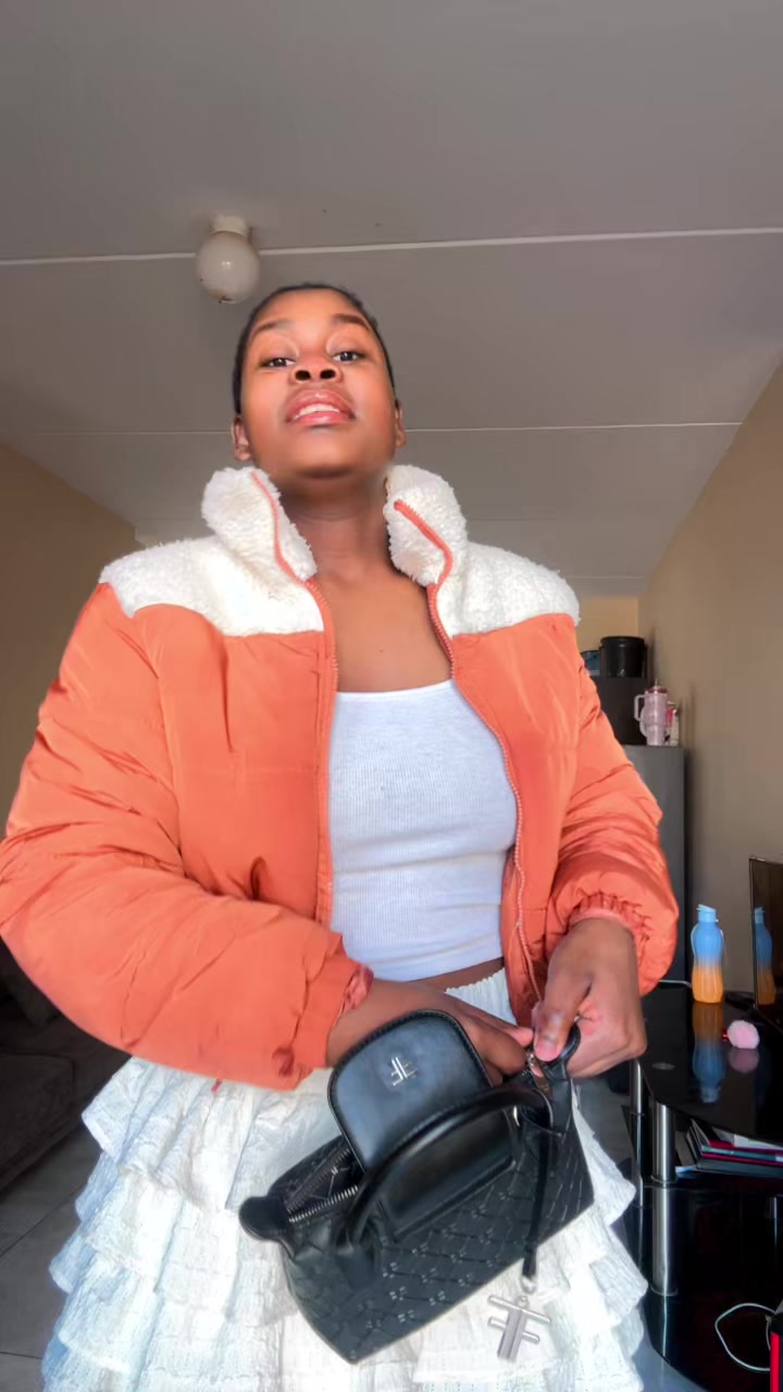 @MakaGuccikay1owes2akekho