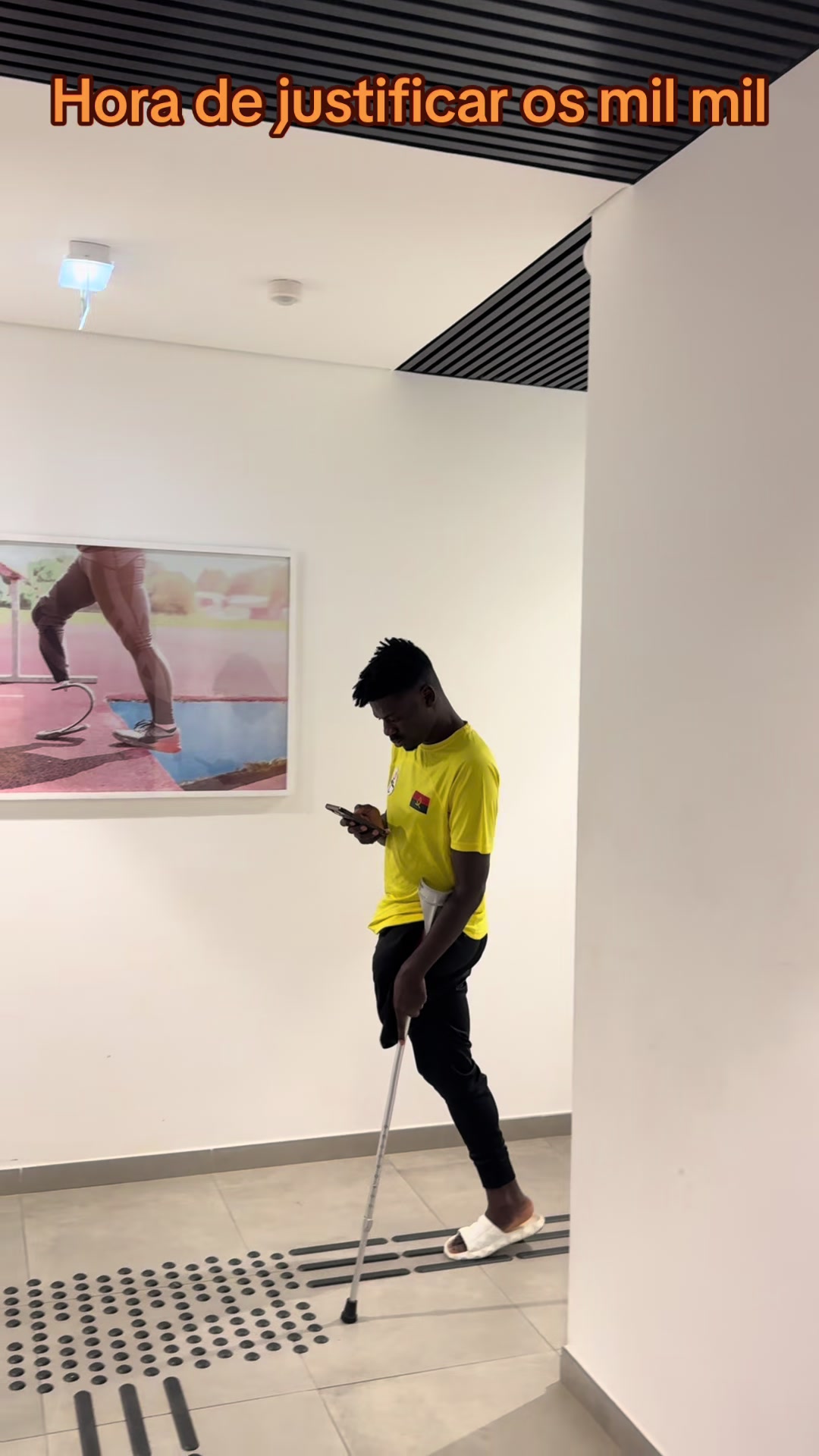 @Lú