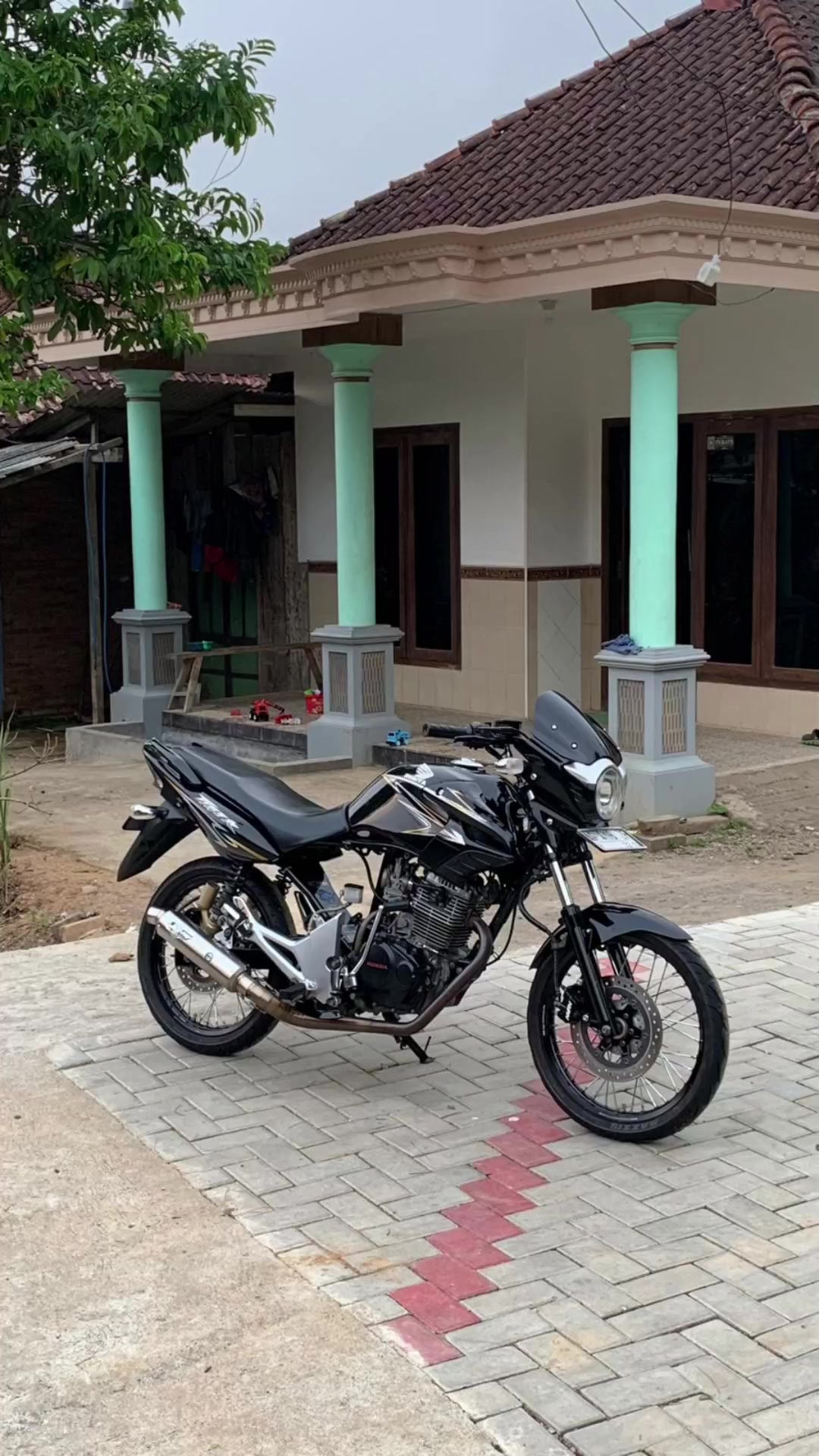 @DHETIX