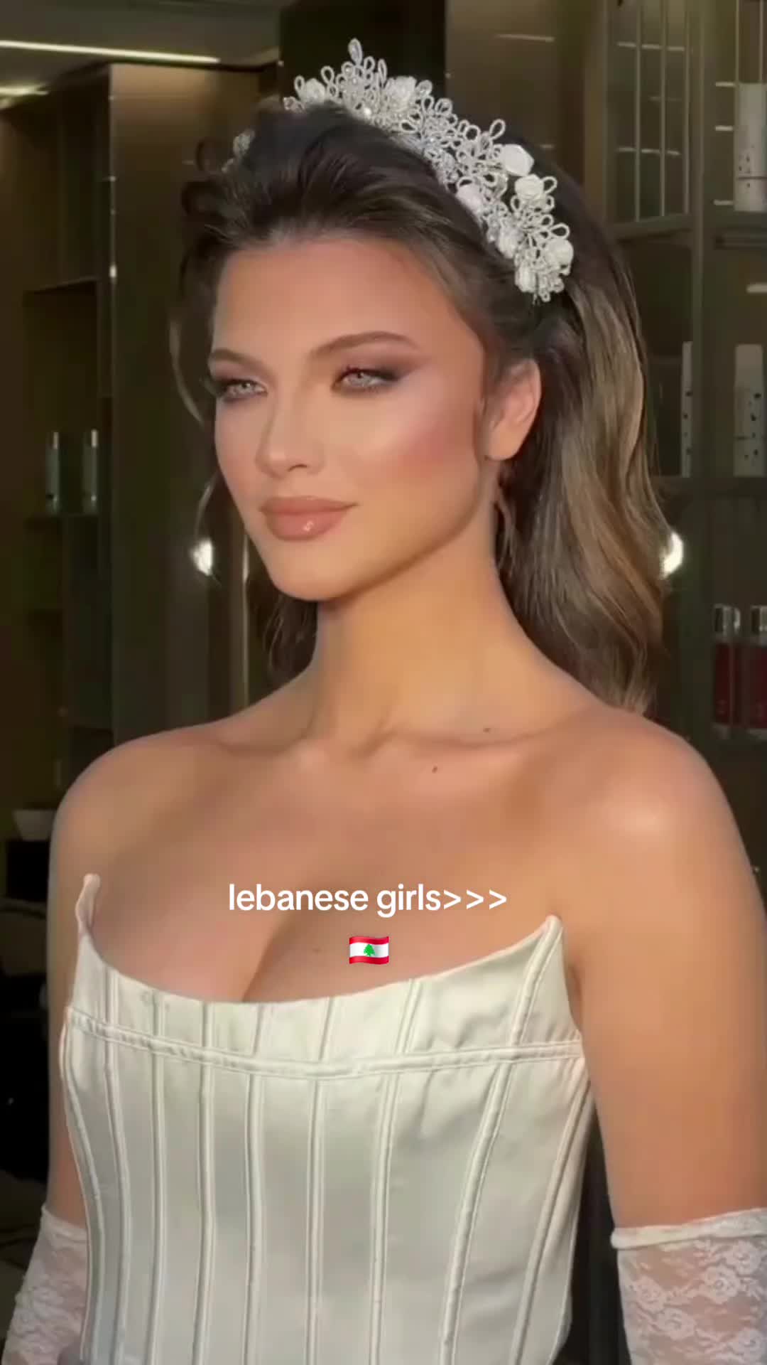 @elina_lb