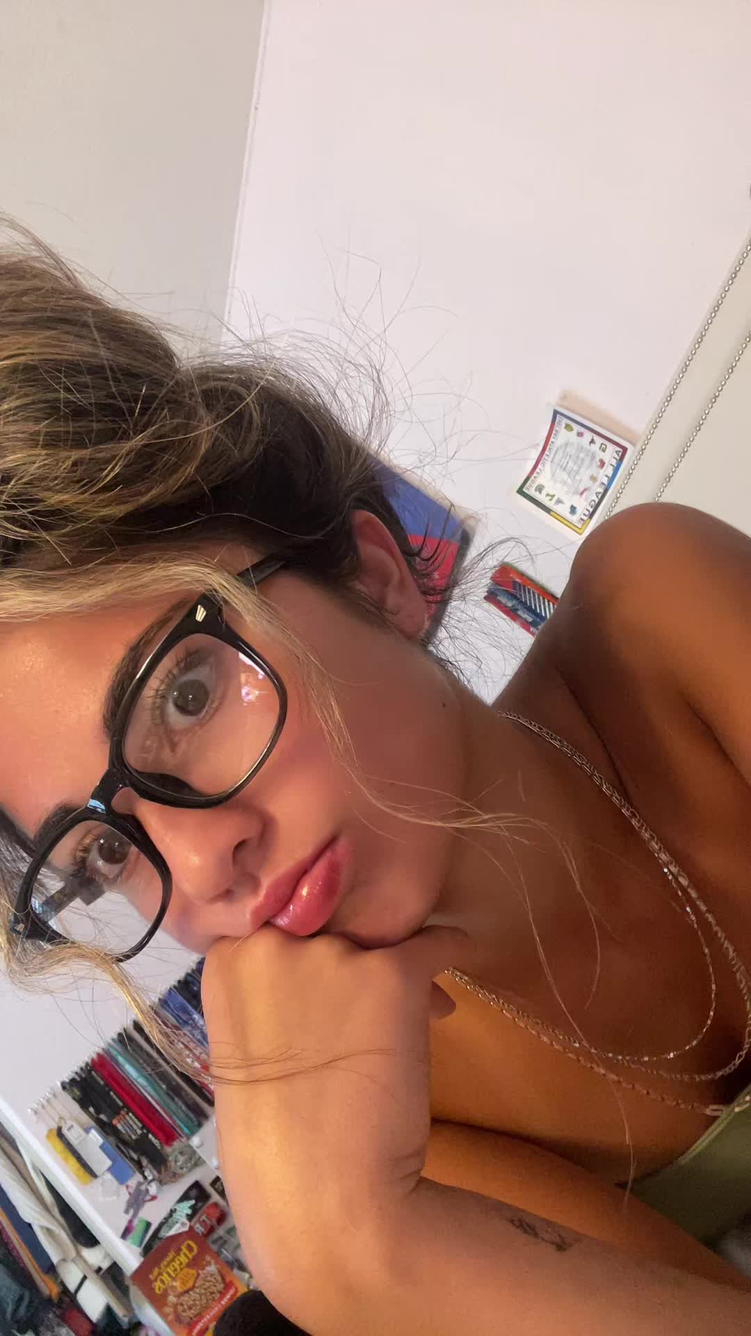 @Haleigh<3
