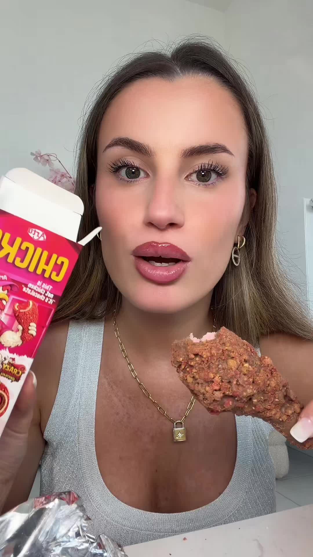 @E M M A 🍒
