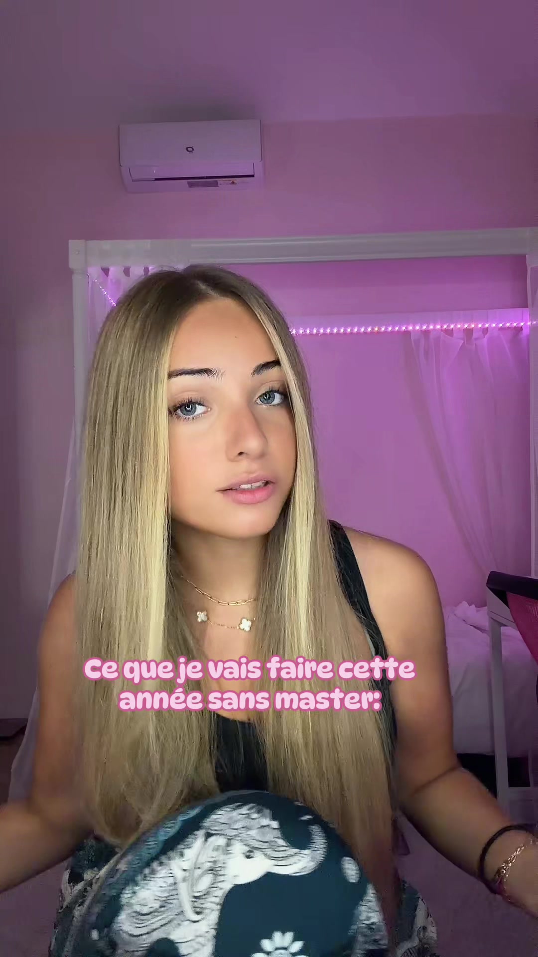 @odélia