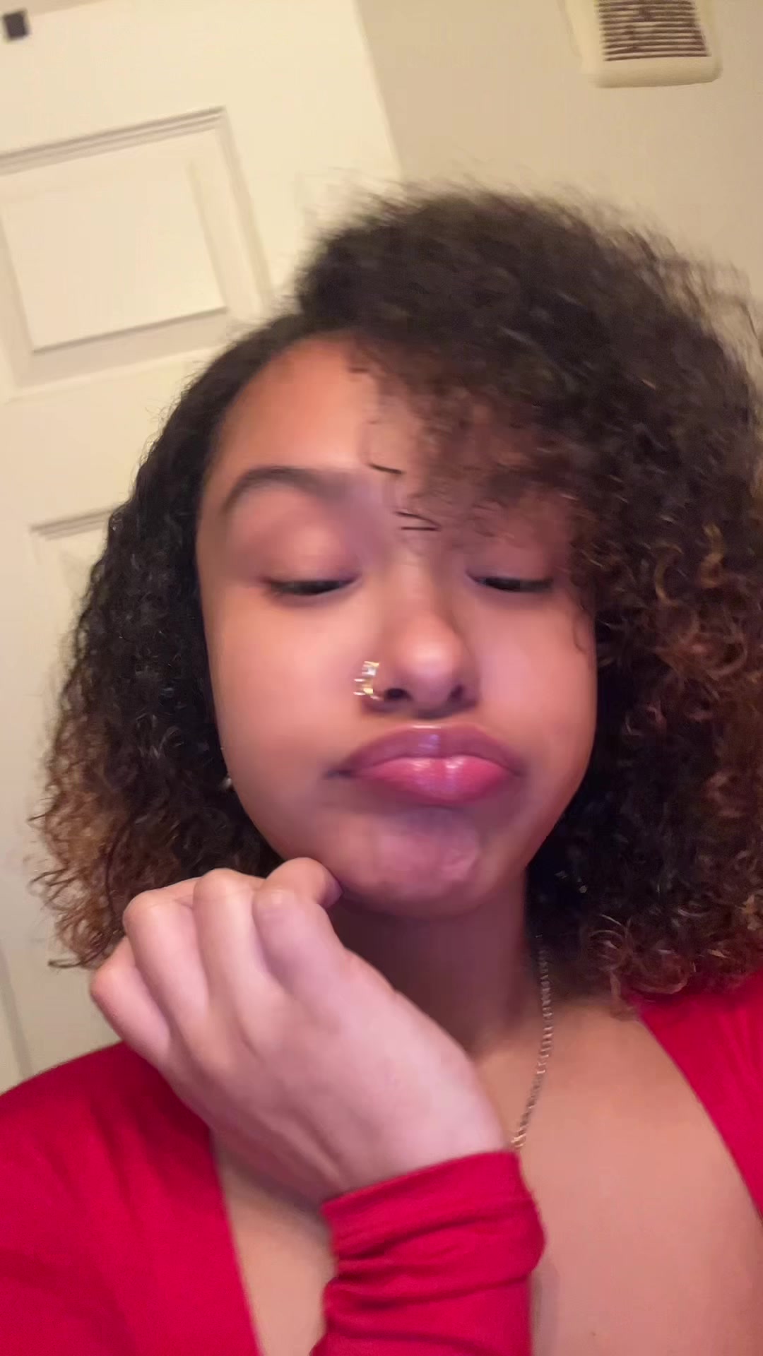 @🐝