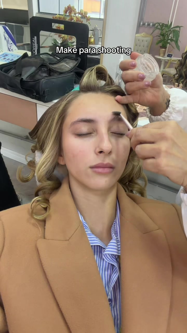 @Leandra Estaniecki
