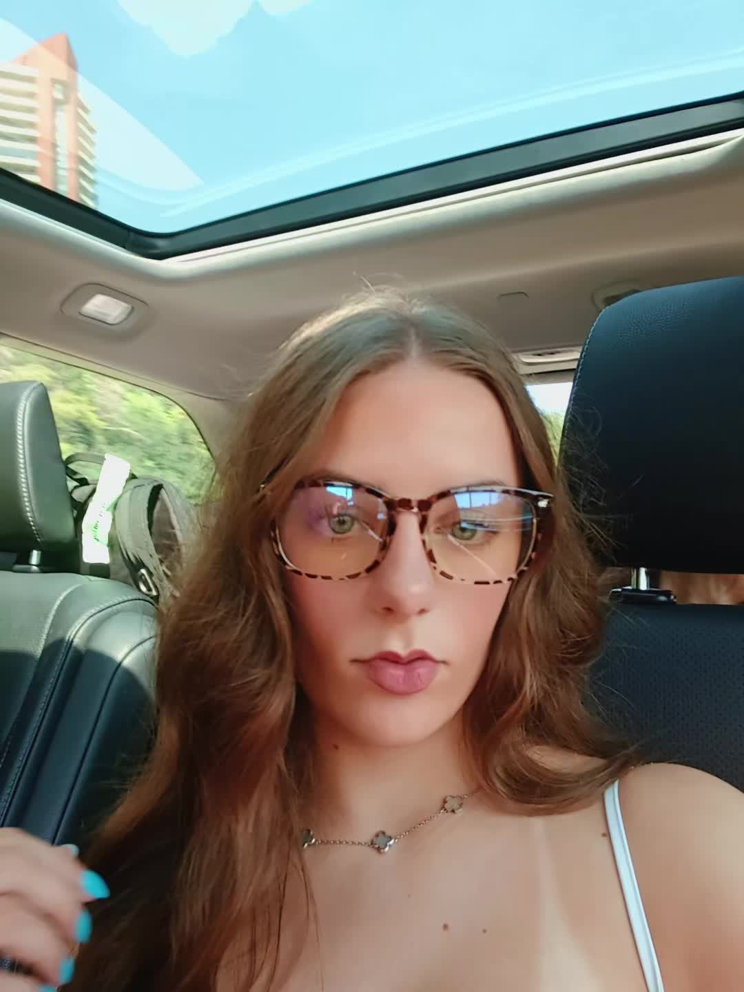@Emily🌸