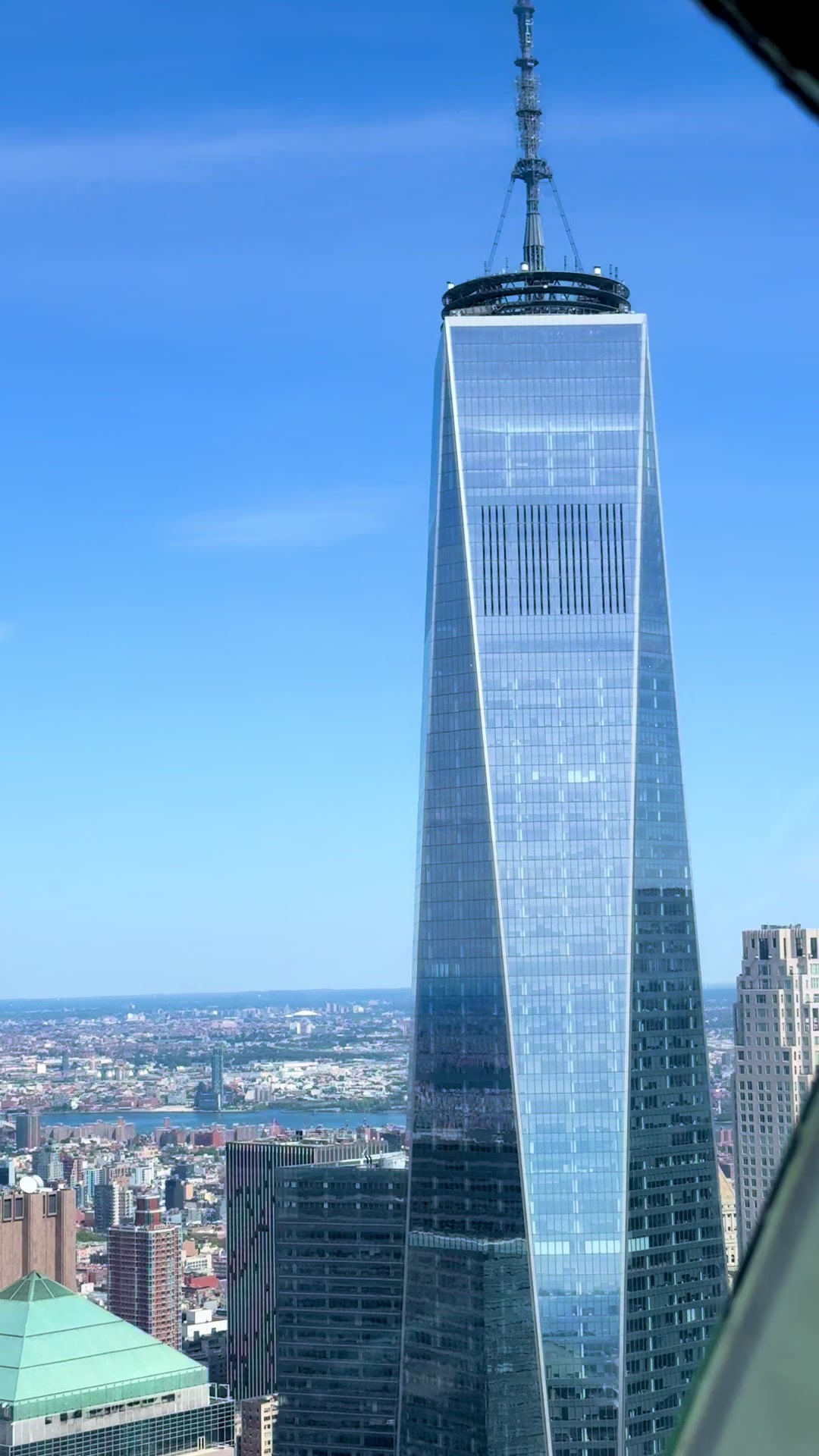 @nyonair
