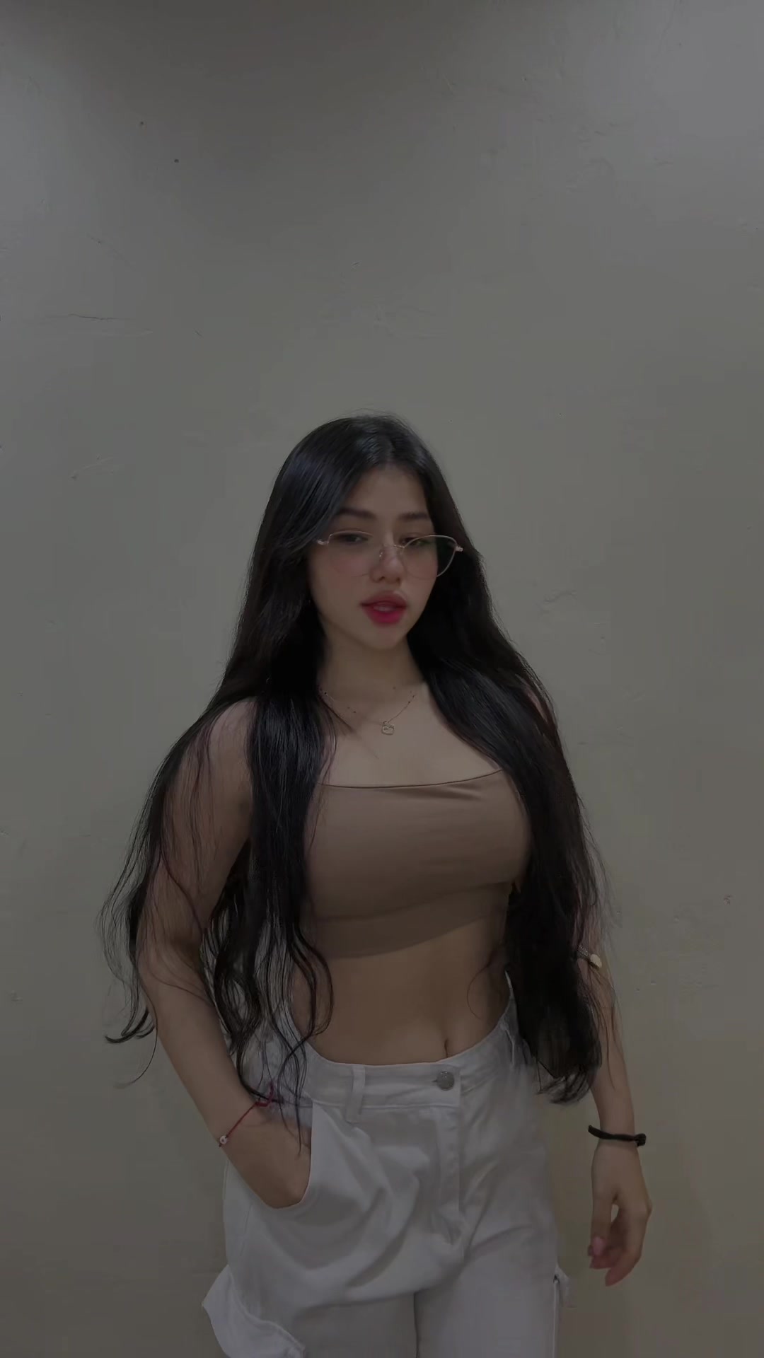 @๐๐โก๏ธ๐ต๐ค