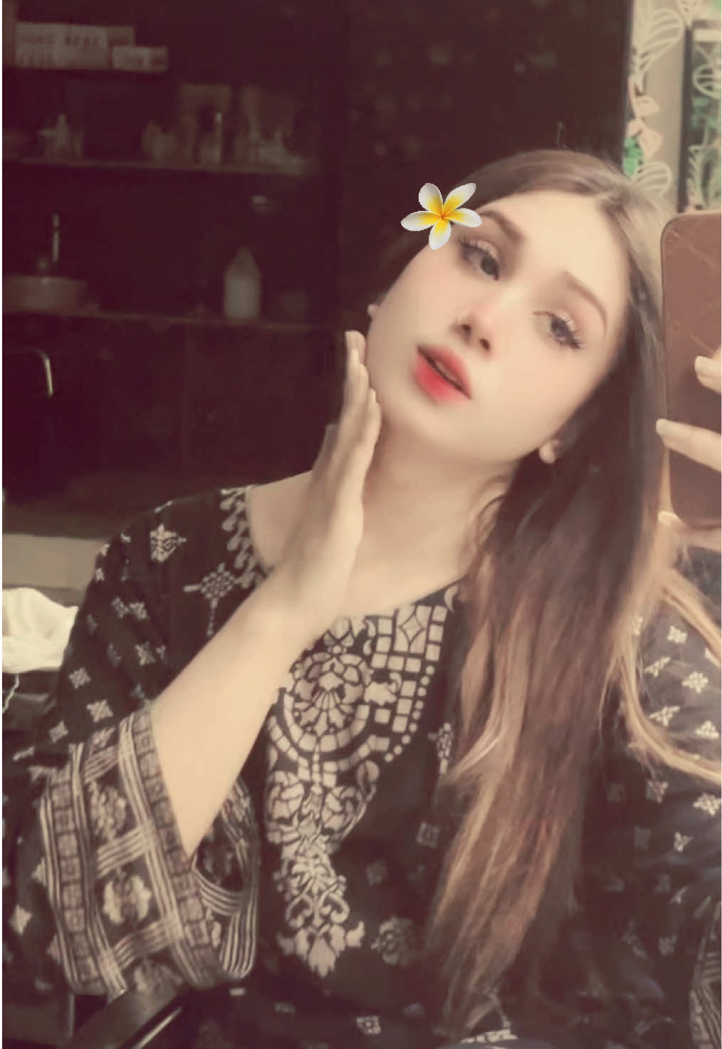 @Hoorpari ❤️🦋