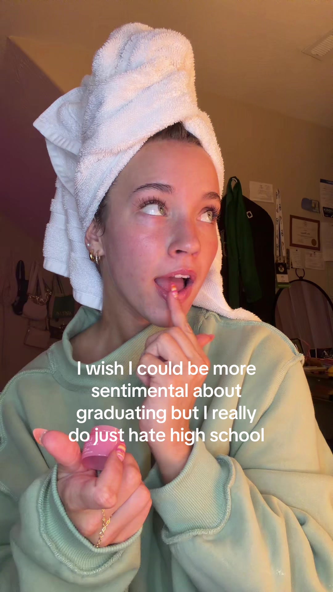 @AVA HAYNES