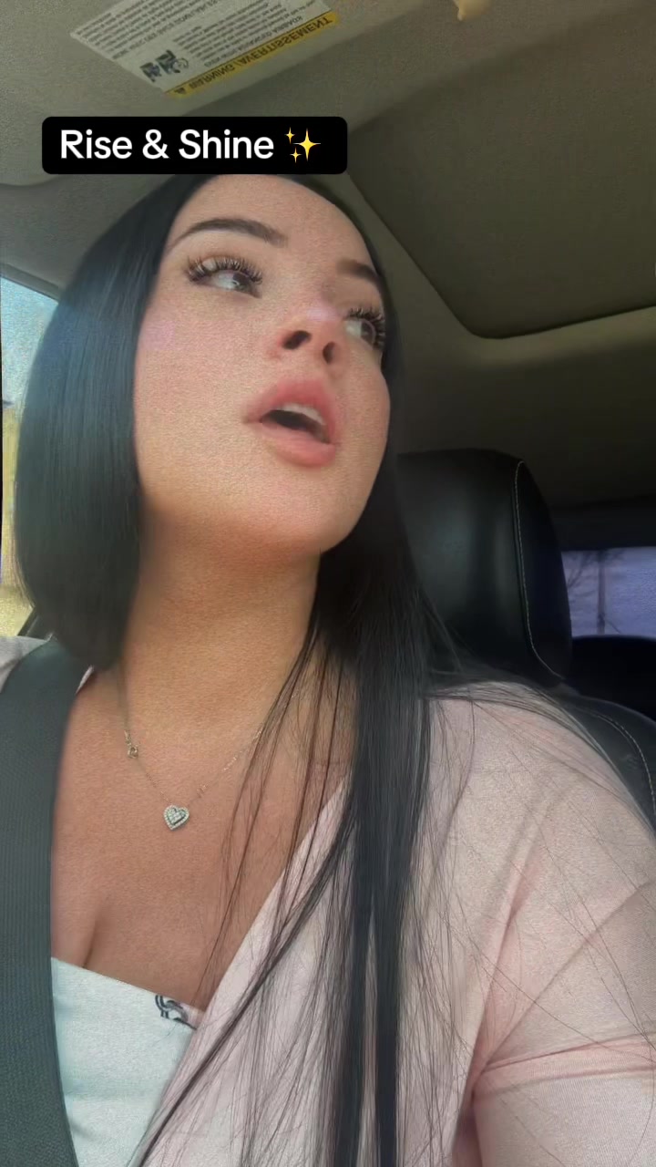 @𝒬𝓊𝑒𝑒𝓃𝒯𝒾𝒻