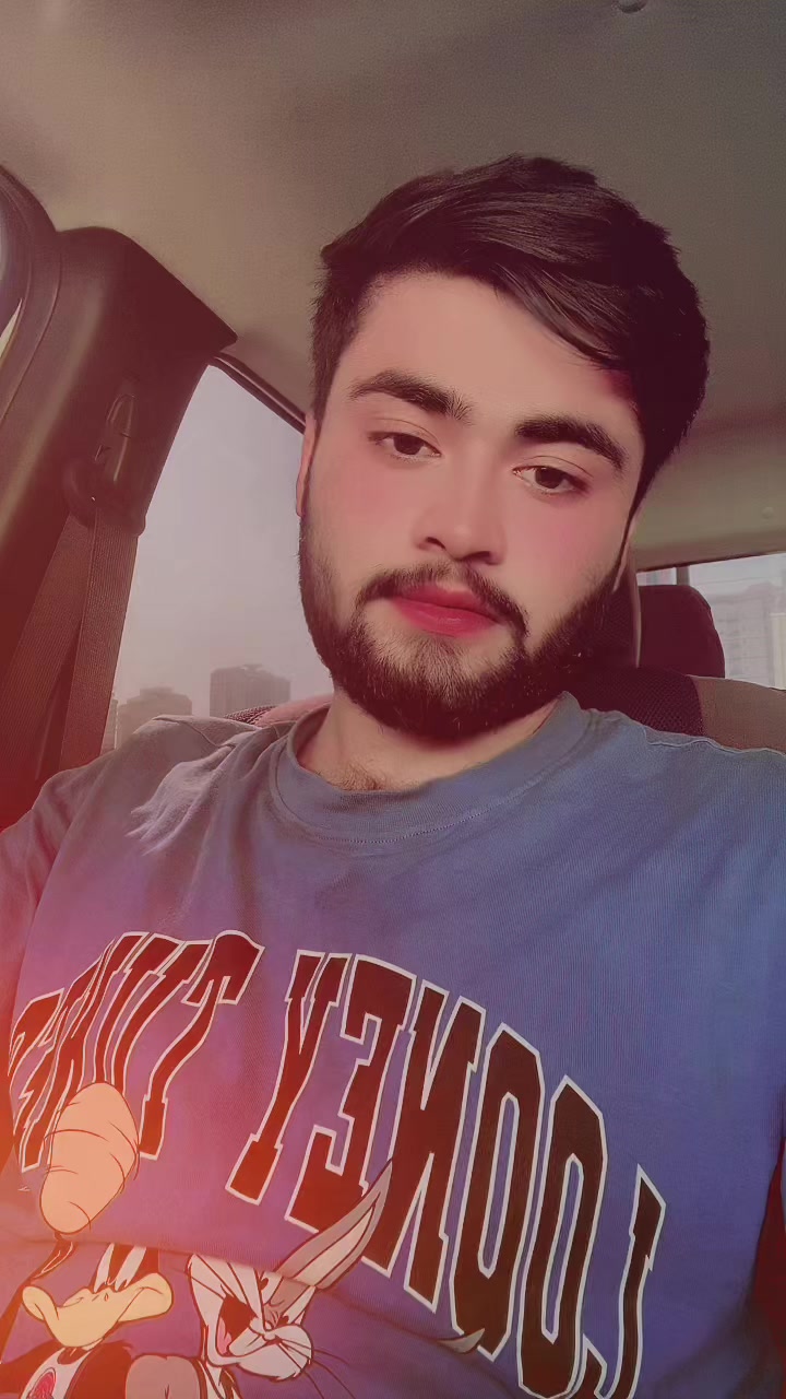 @Hasnain Haider✨🥀
