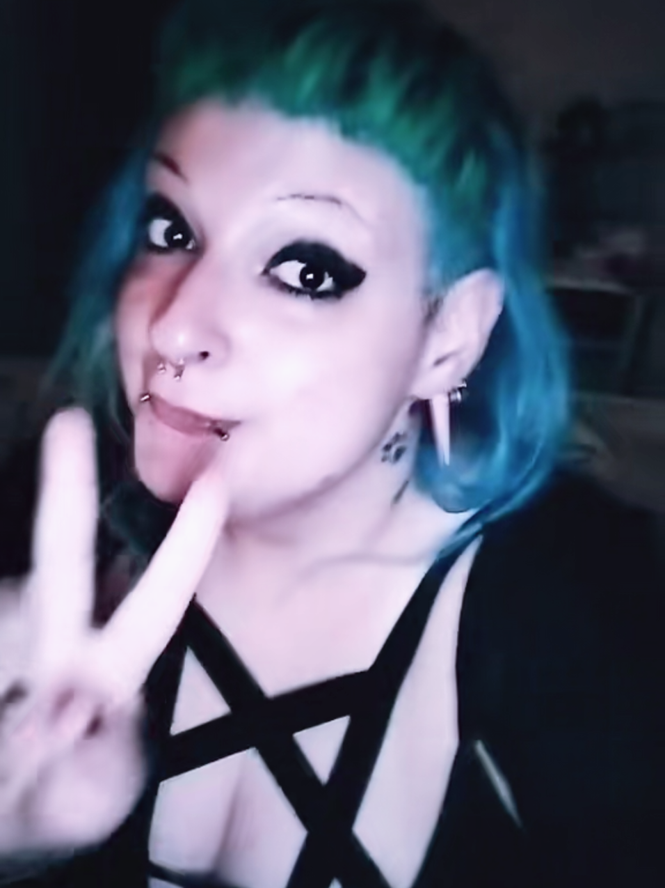 @👽VODKAnROLL👽