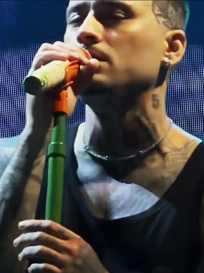 @Kellie Kelloggs ๐ Love Louis