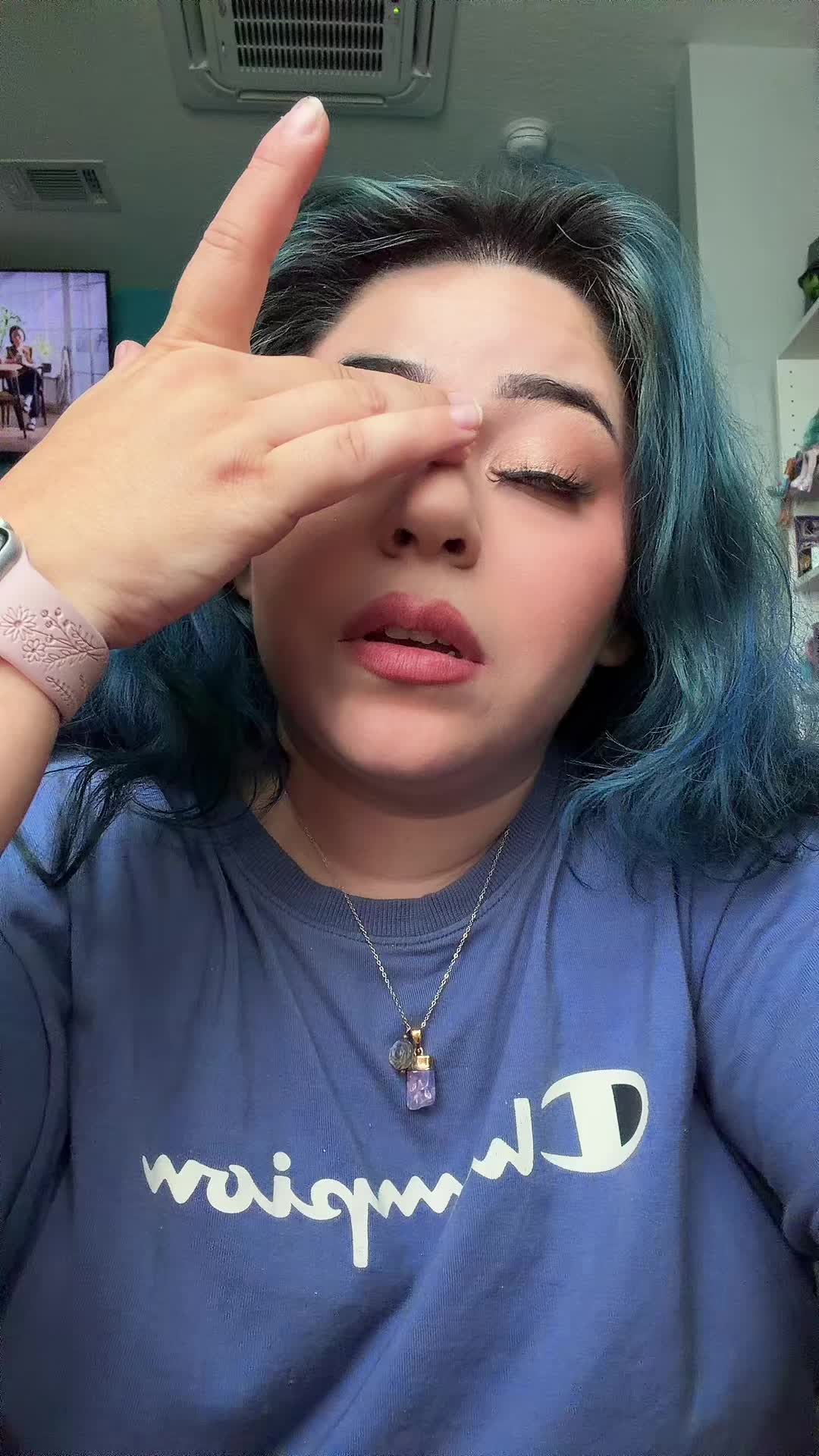 @athenaxiomara