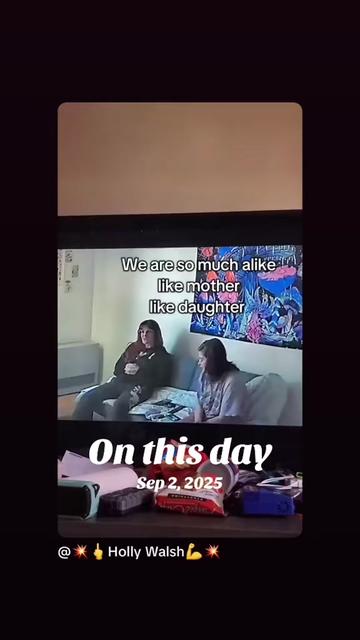 @🖕Holly-Way the uninfluencer💪