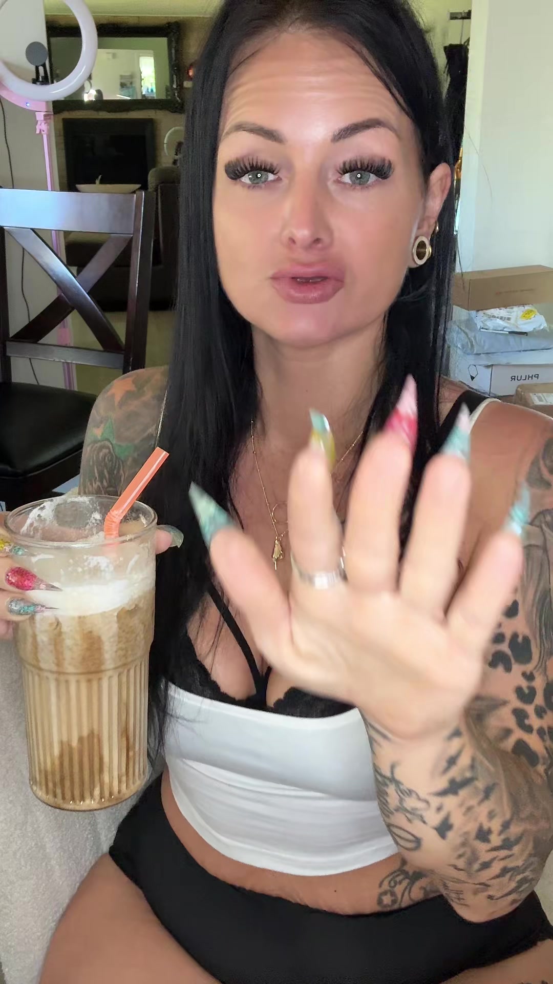 @To0thlessQueen💋