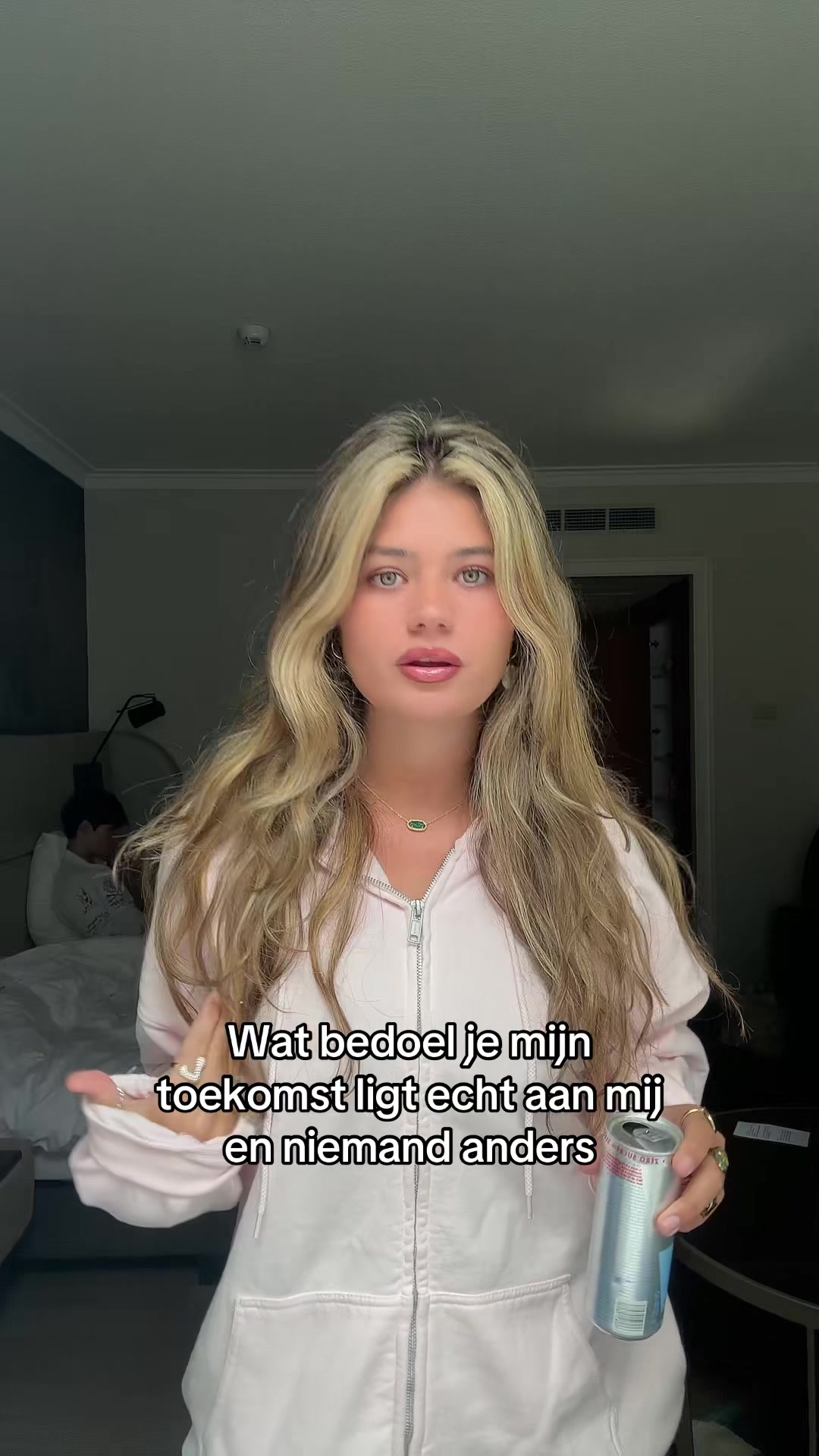 @Lora