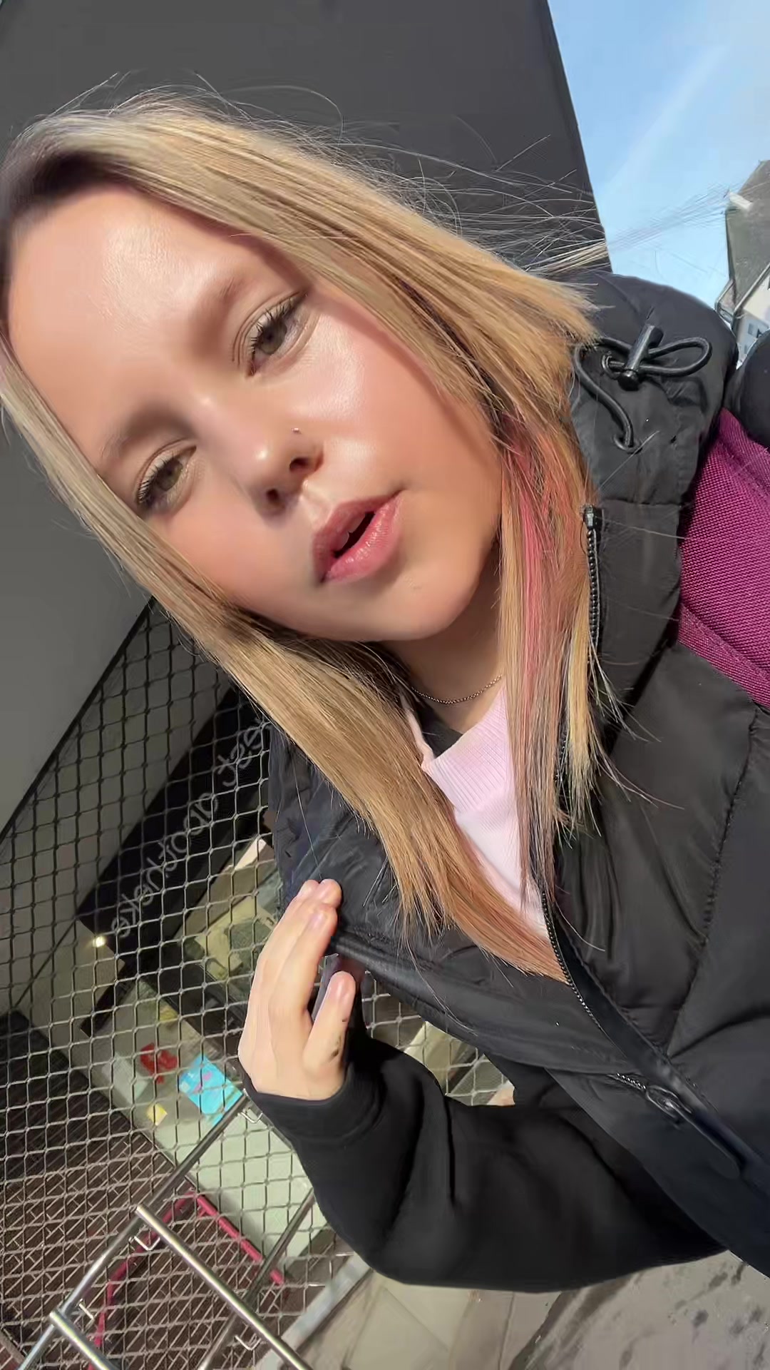 @Emxly