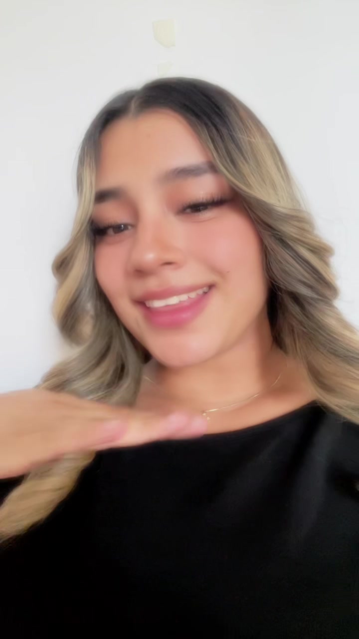 @Astrid reyes