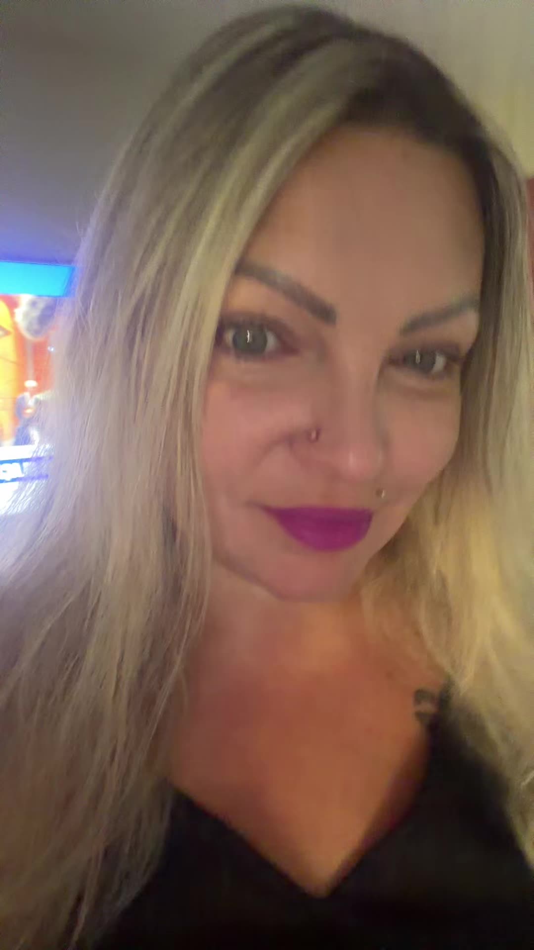 @jennytoobizz