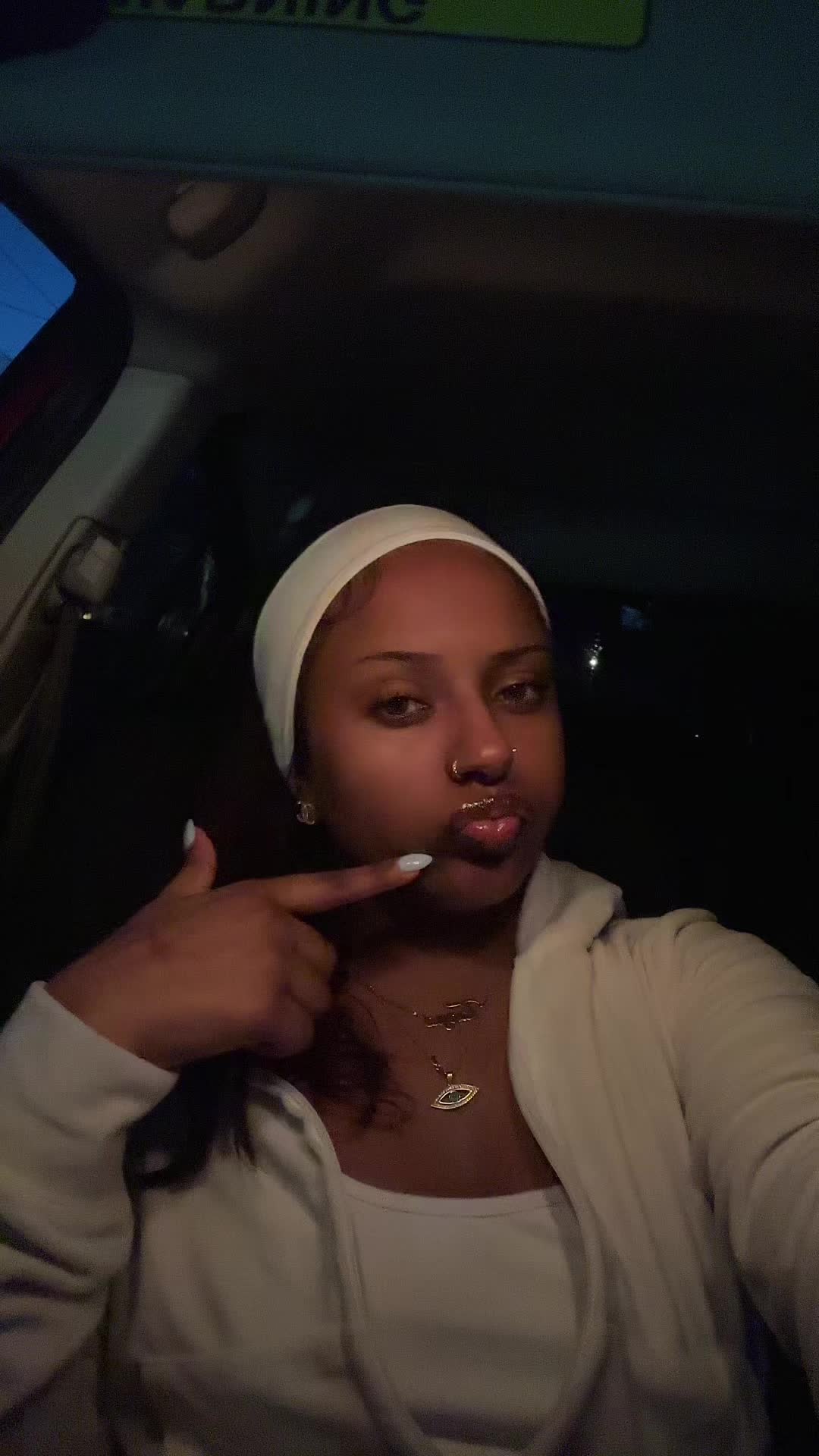 @Nia306