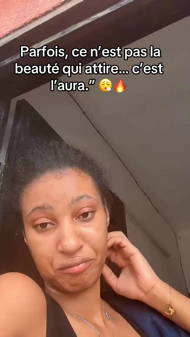 @Mounira Nino