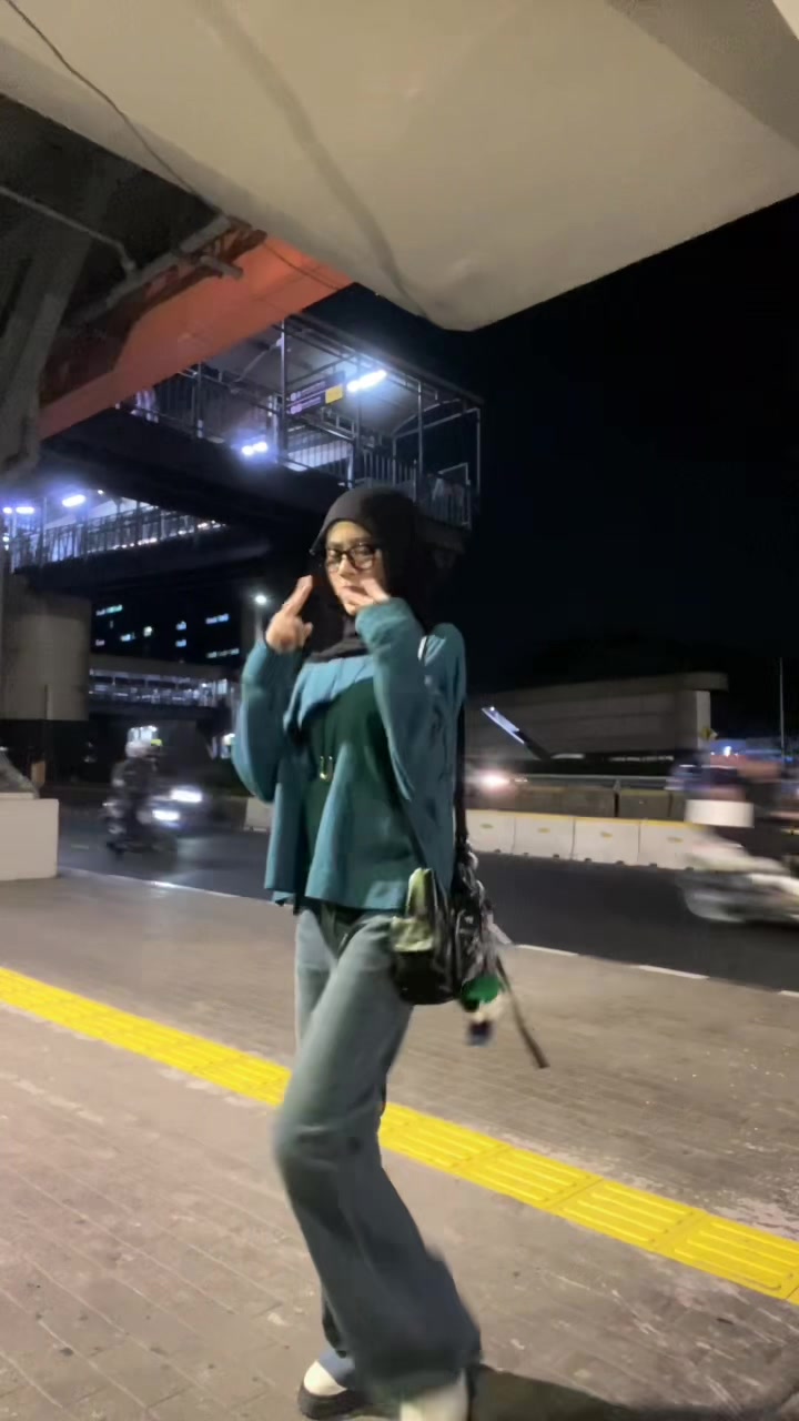 @ig: @heyrhaa_