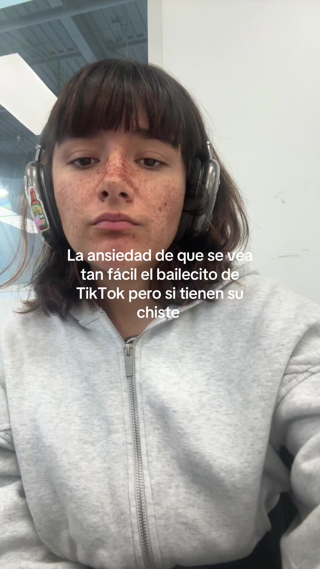 @Monicaabascal
