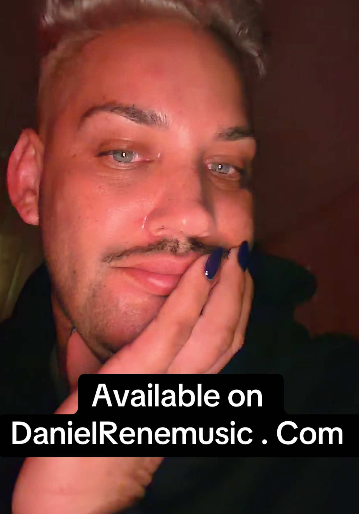 @Daniel René