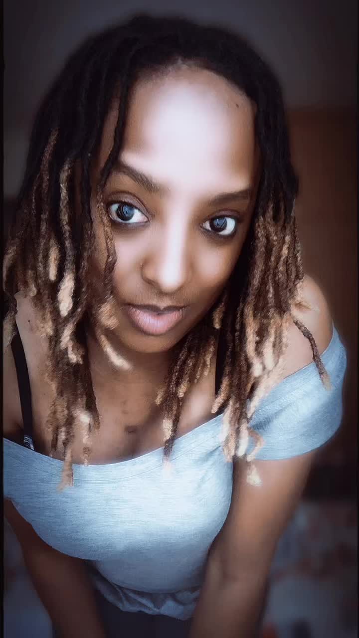 @Bosi THE Kenyan Autie💄💋