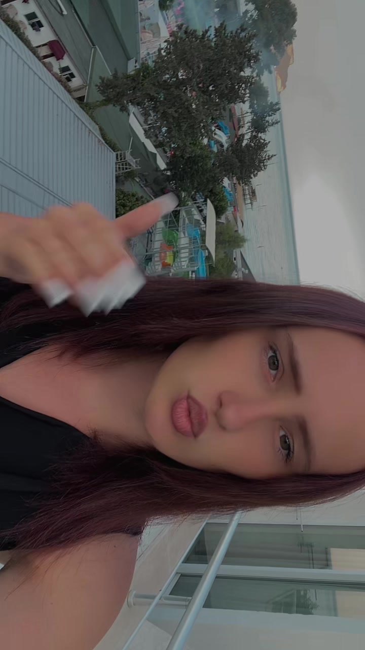 @Mariella
