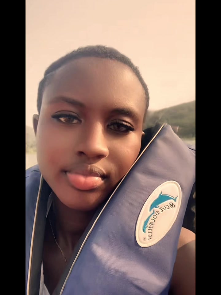 @Afia💞🦅🦋