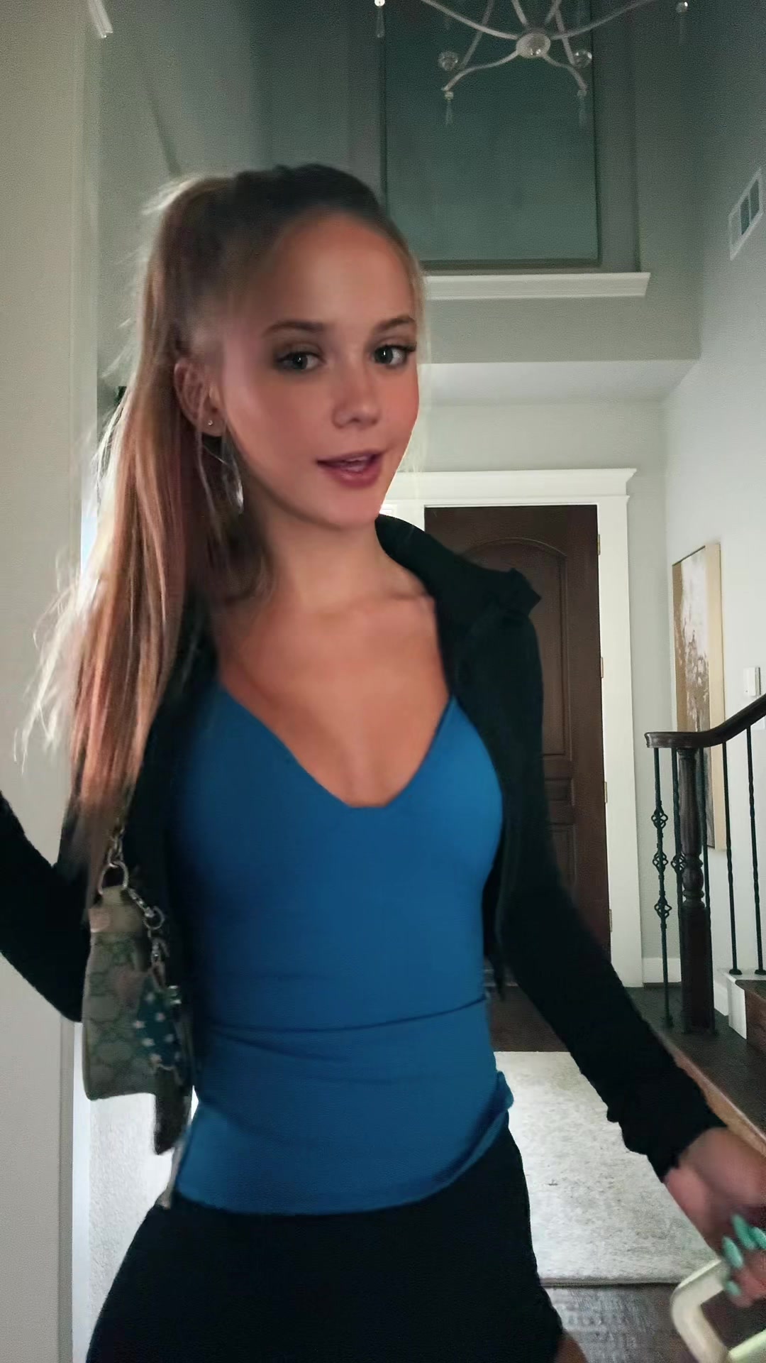 @ava.grass09