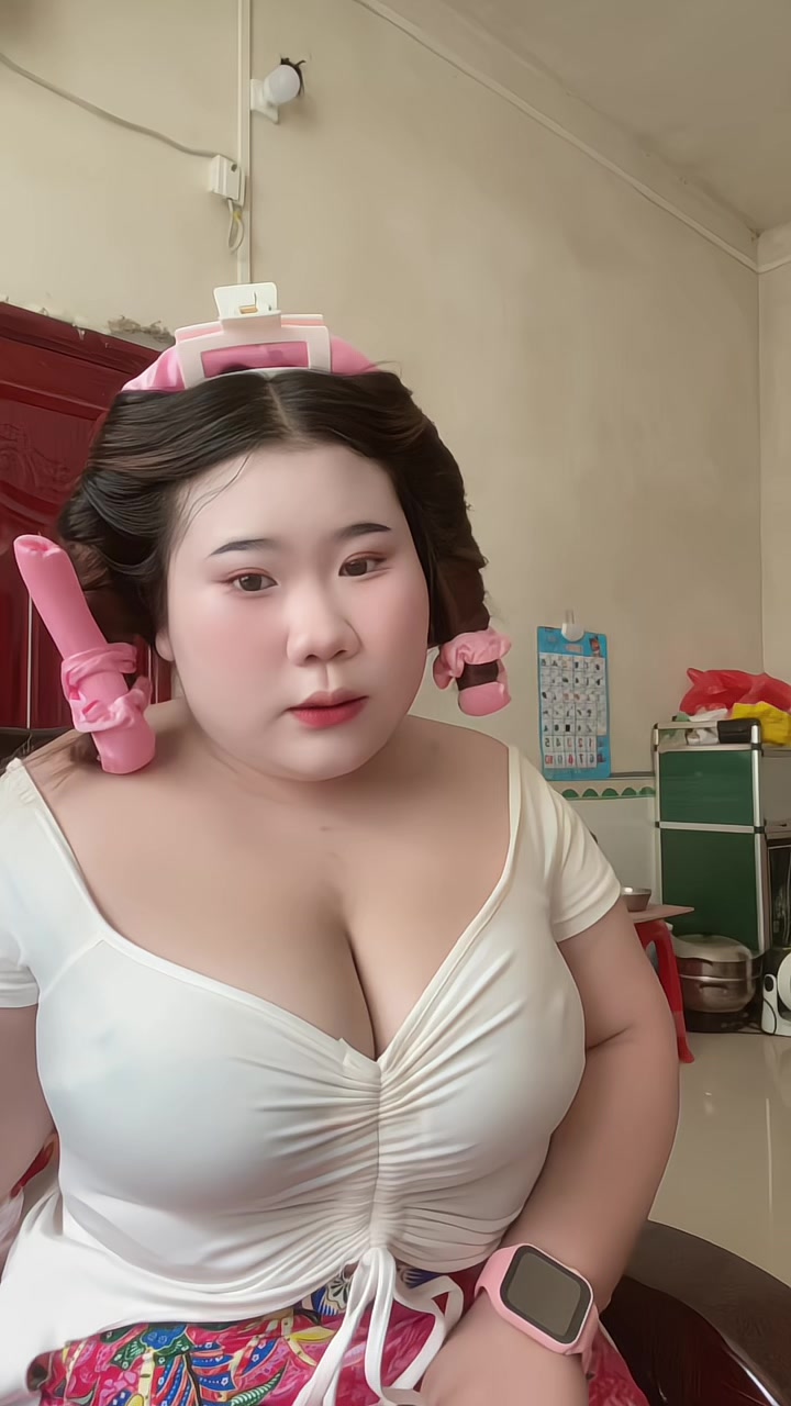 @ນີລາຢ່າງ