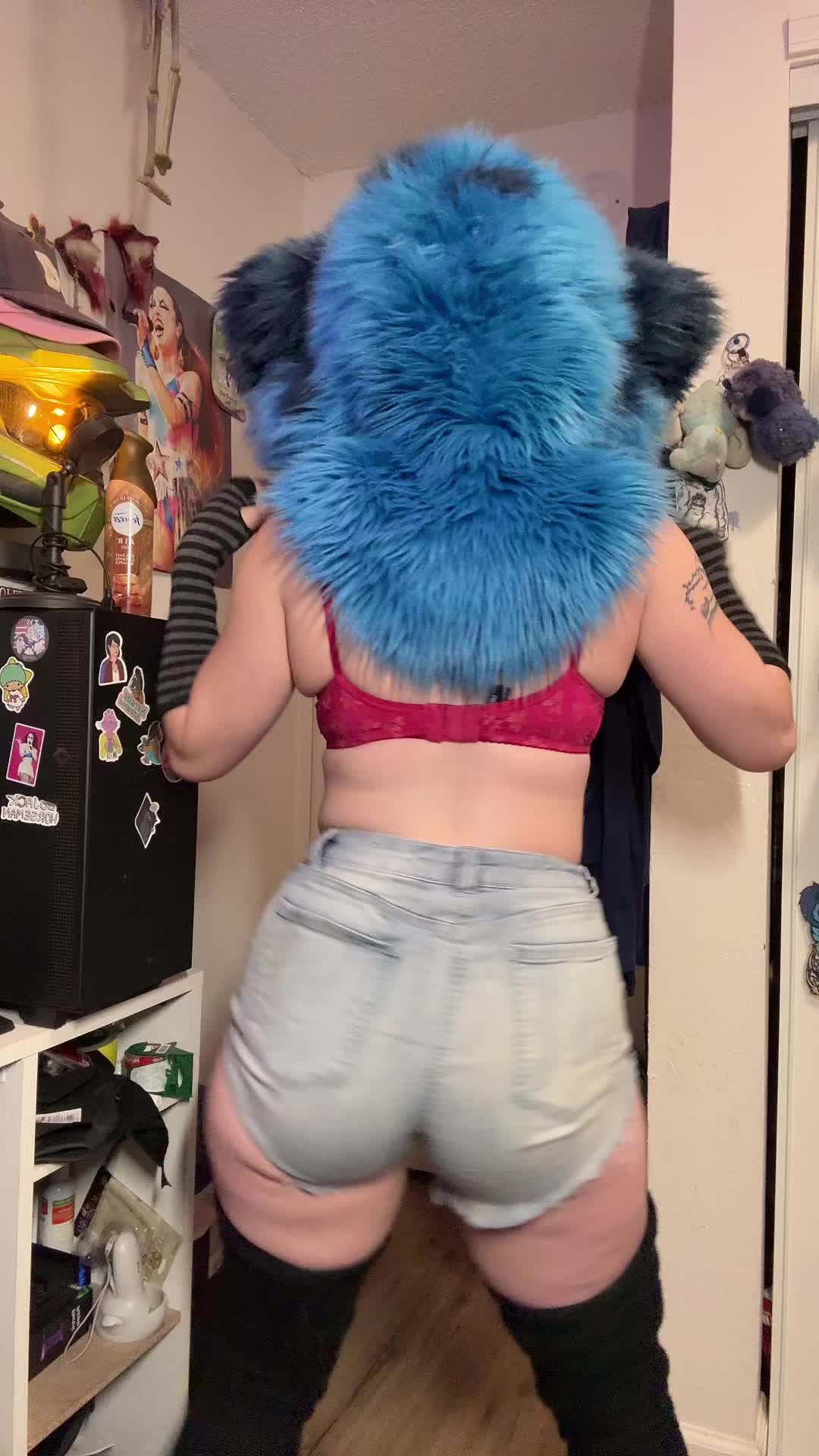 @Celvrie