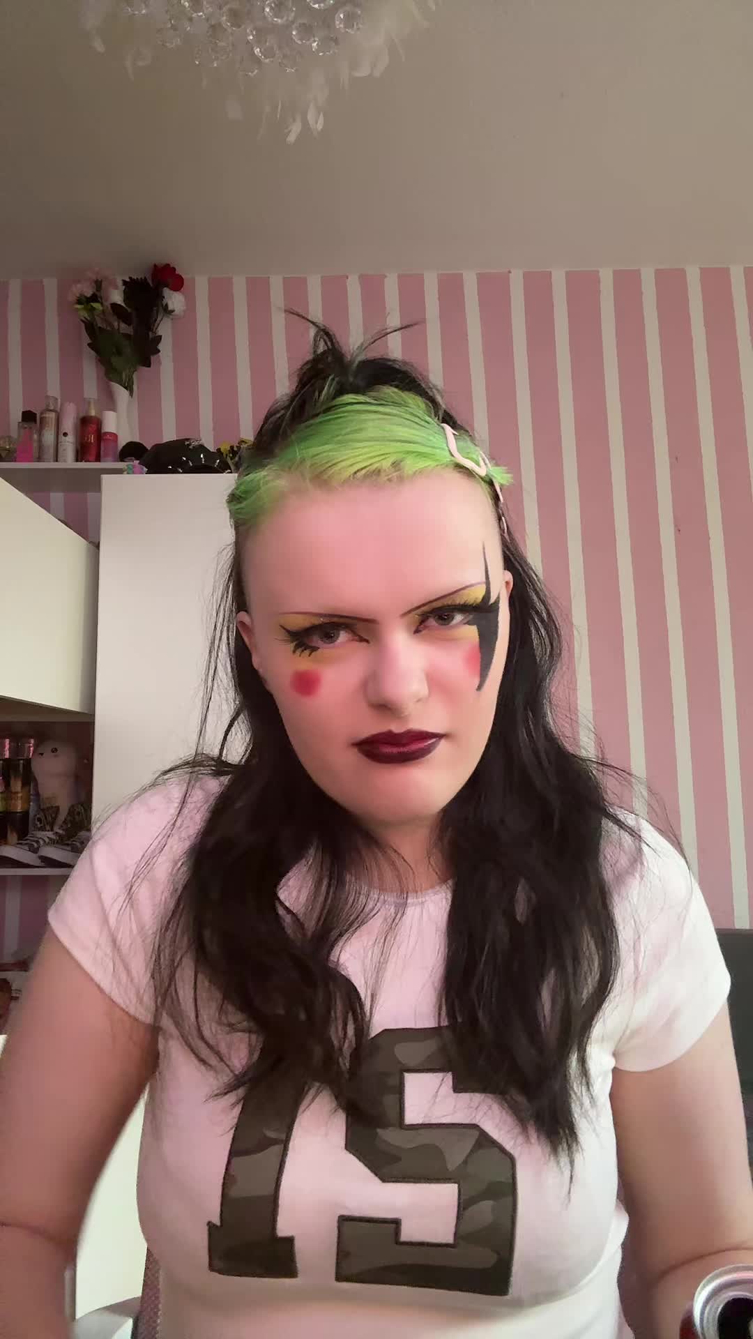 @𝕲𝖔𝖙𝖍 𝖌𝖎𝖗𝖑🖤🪖