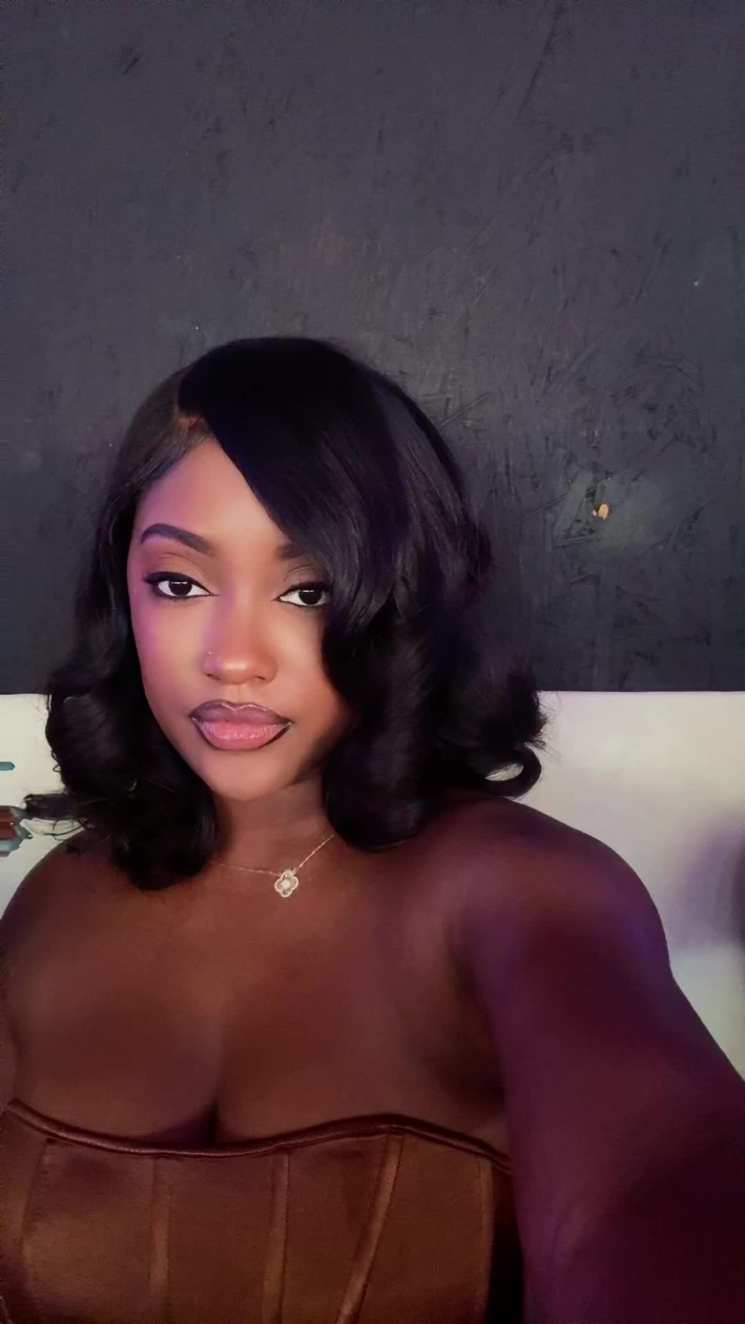 @leeasolovely