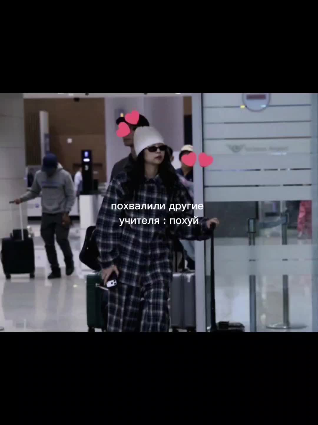 @r.