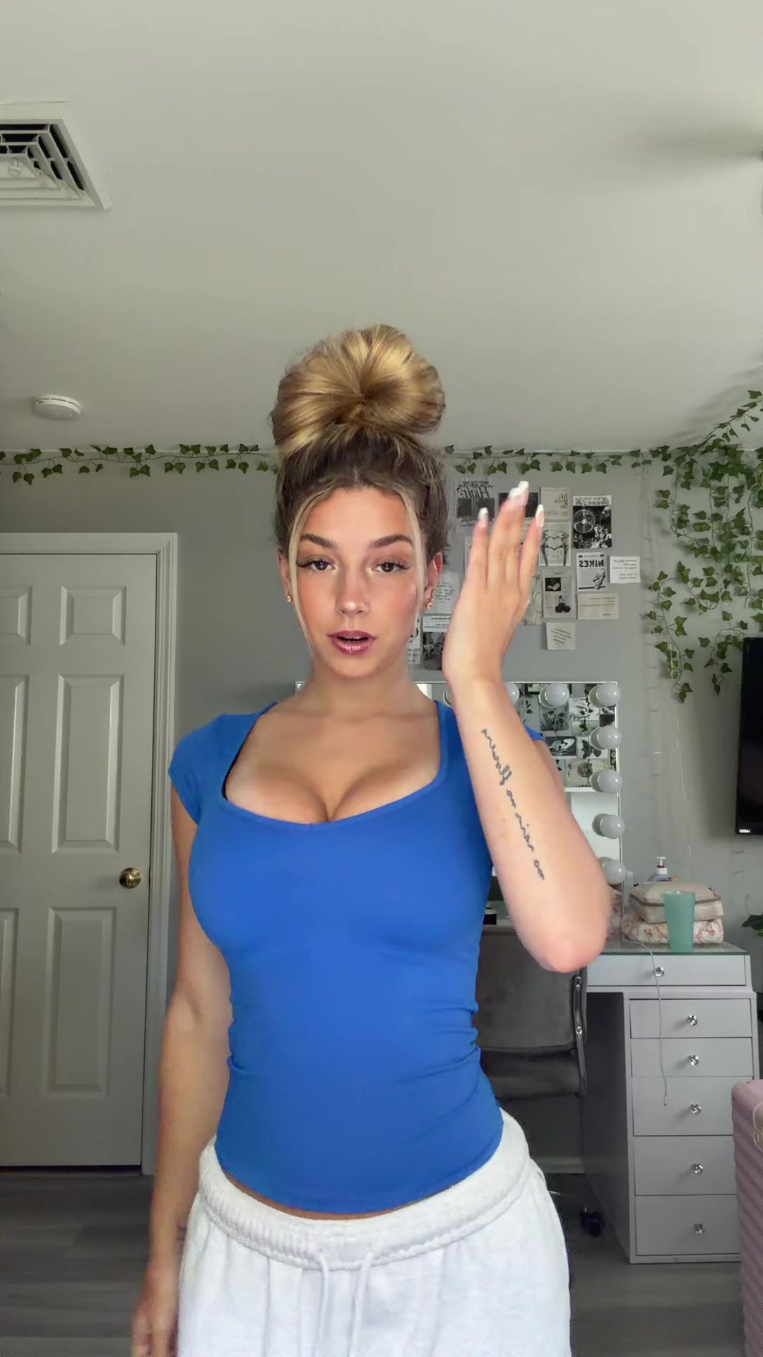 @Kira P