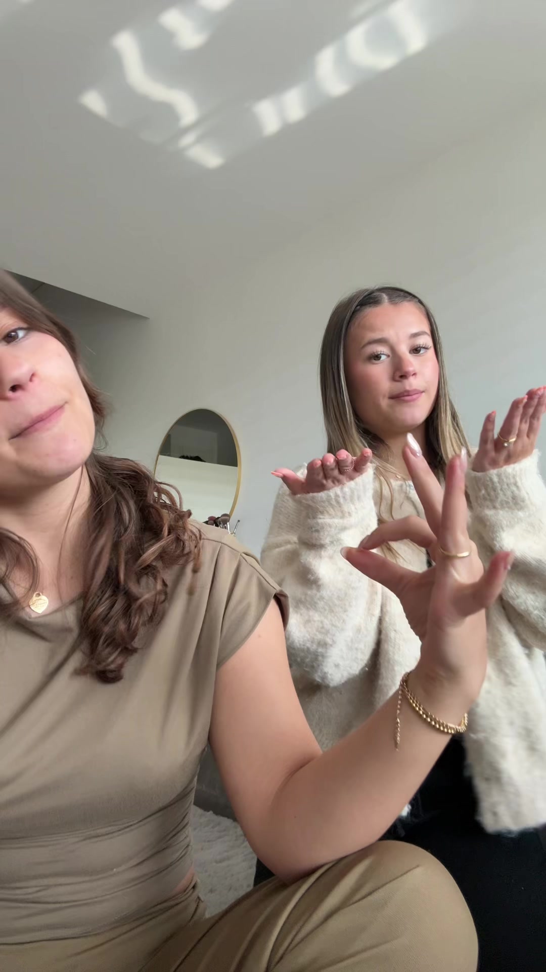 @movezfamily