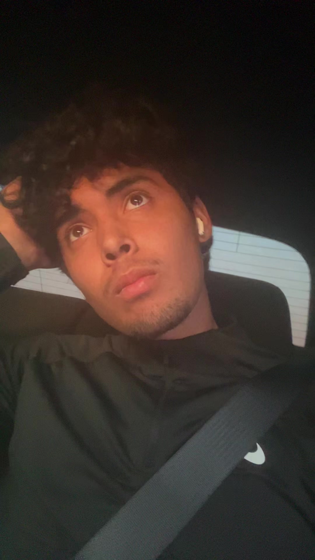 @️