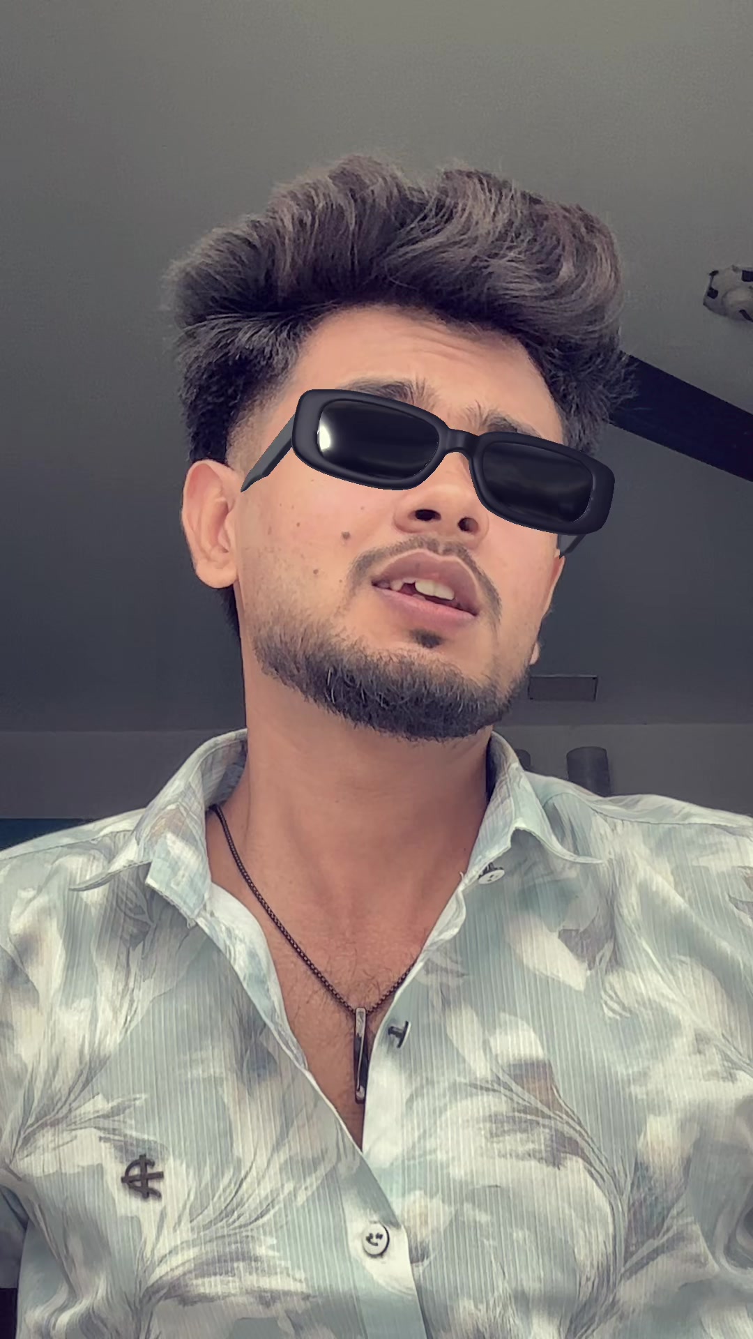 @𝐙𝐮𝐛𝐨 🦇