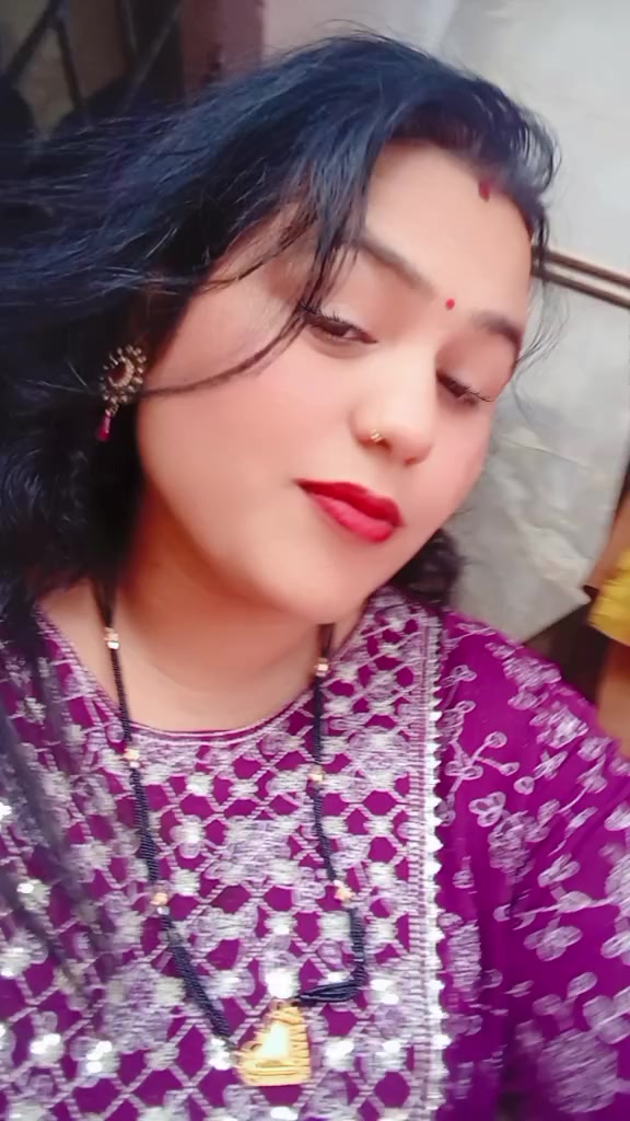 @Dubai girl@Chetna