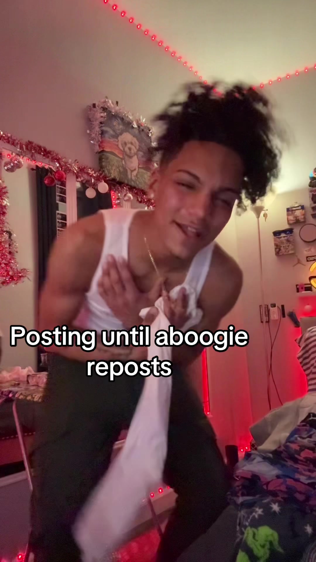 @astackzzz_