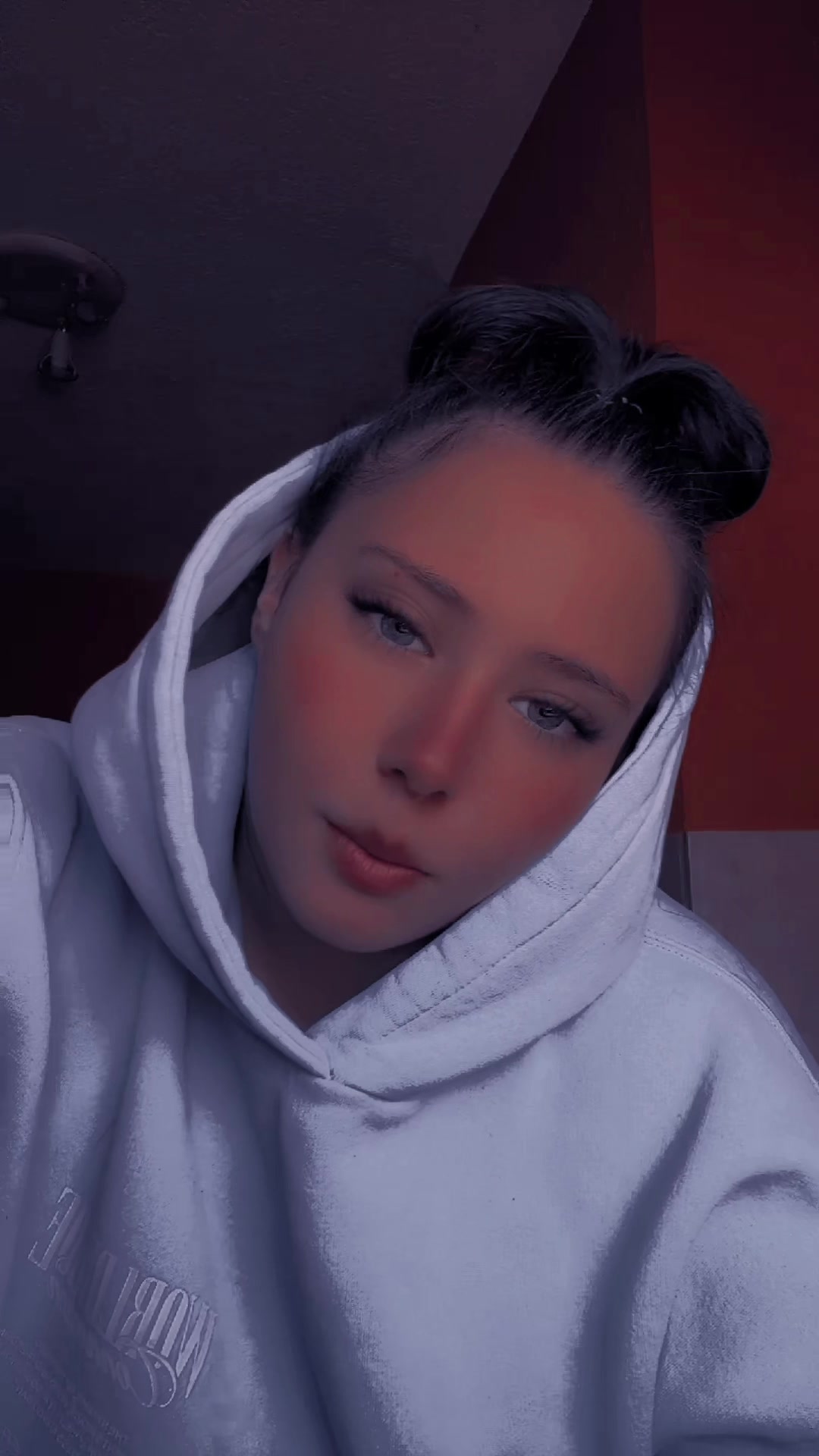 @mxllyXVIII